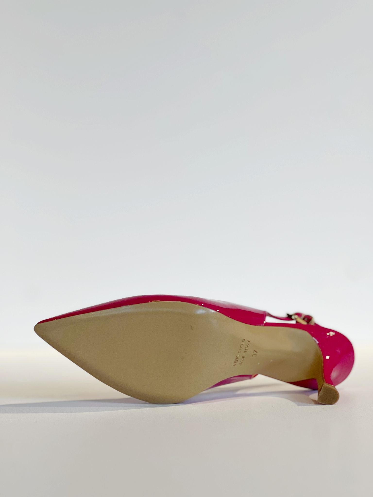 AN71 Chanel Vernice Fucsia