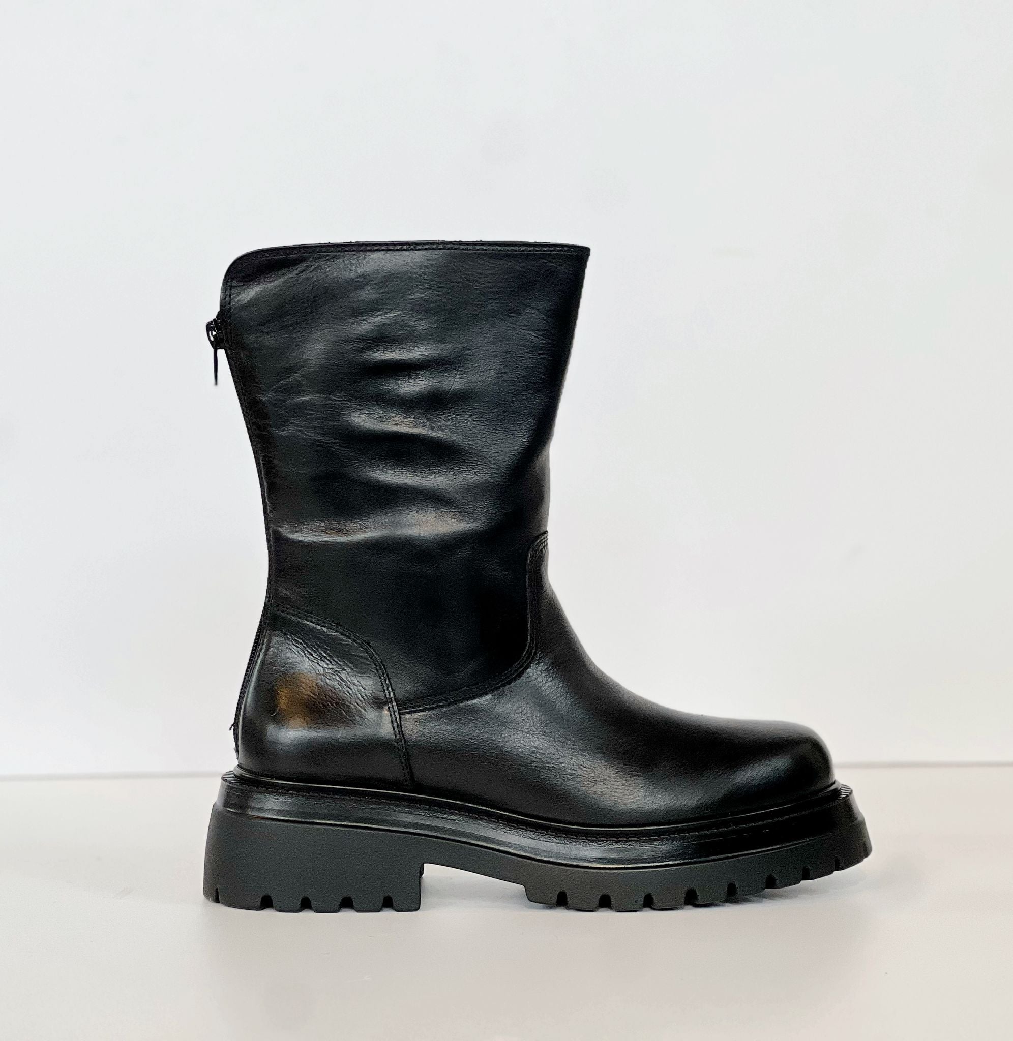 W4 - 186 Police Nero