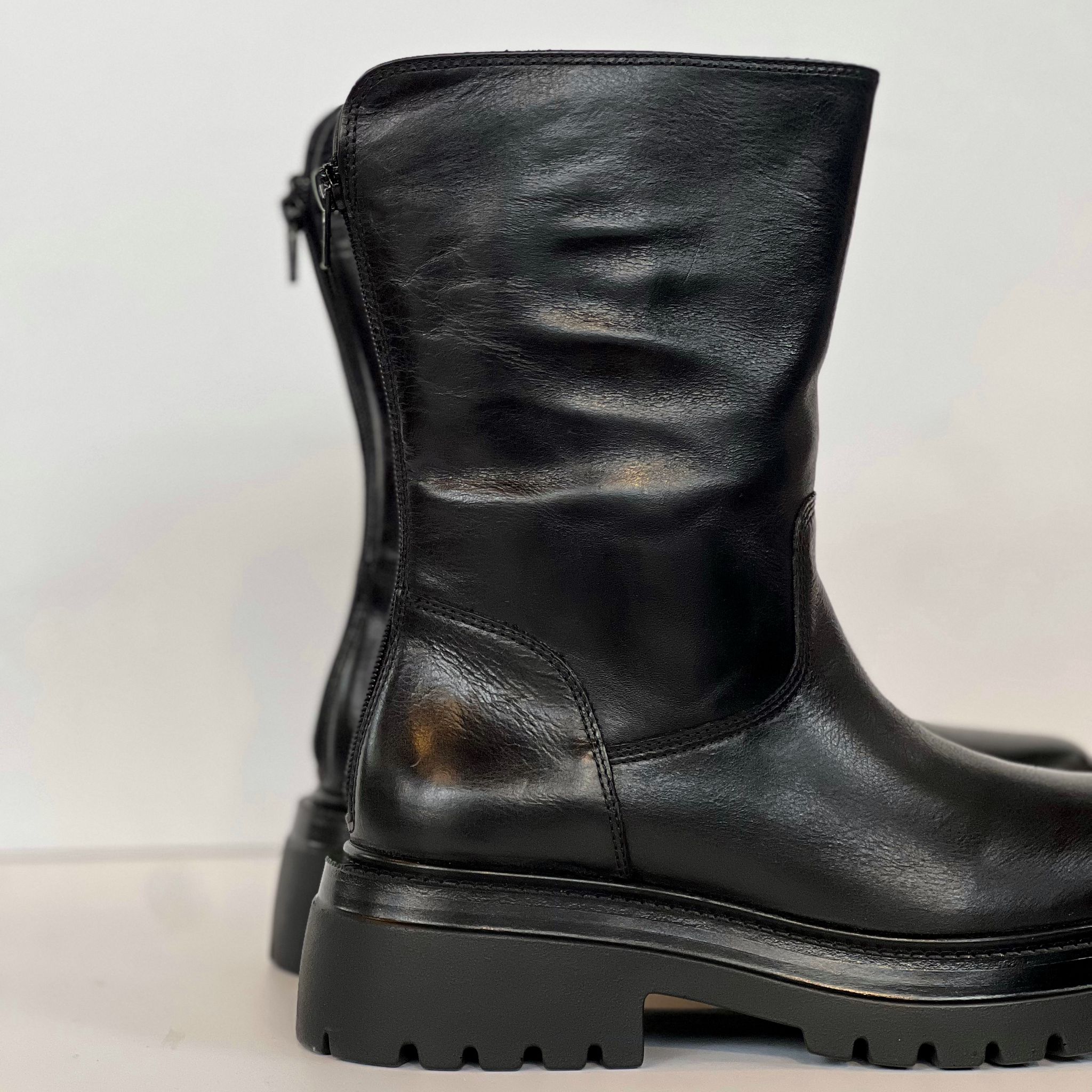 W4 - 186 Police Nero