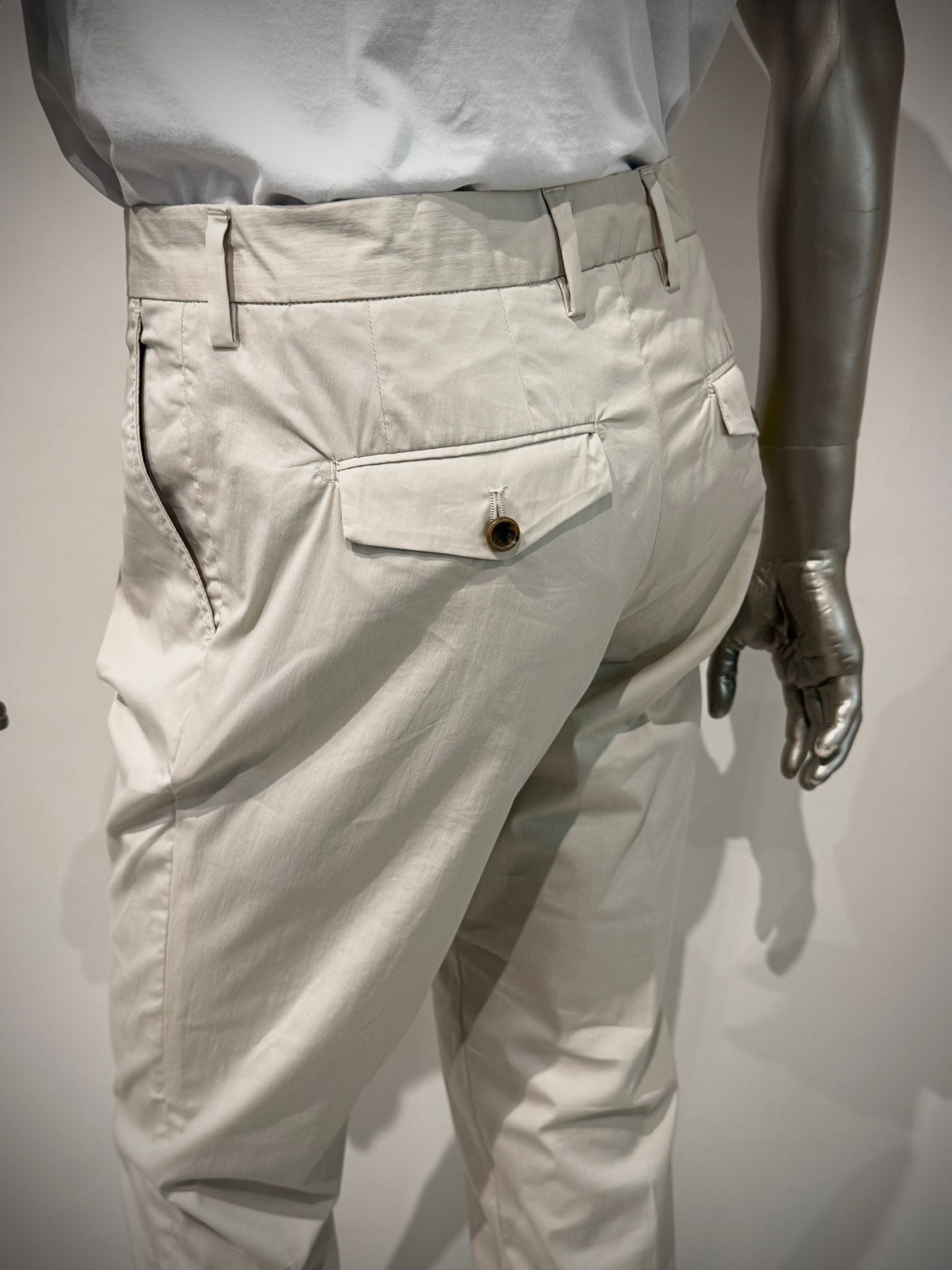 S6-19L 67 ZEUS Pantalone Ecru Man
