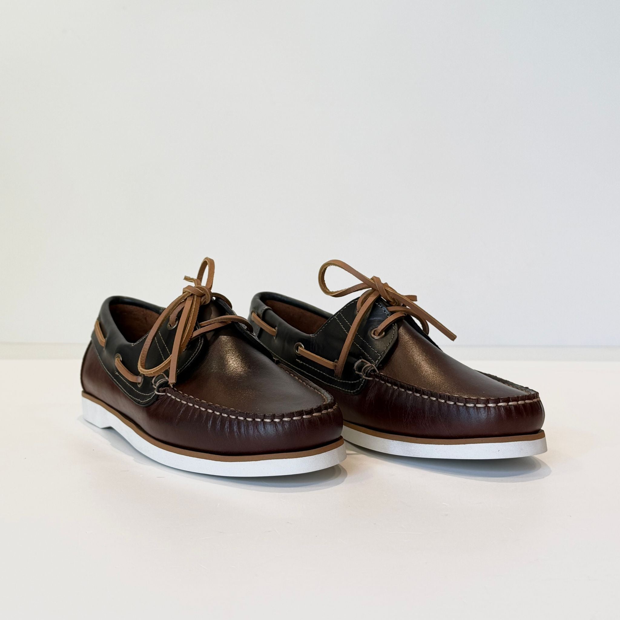 S6-4247/40/26 Mocassino Vela Pull-Up Sombrero/Navy Man