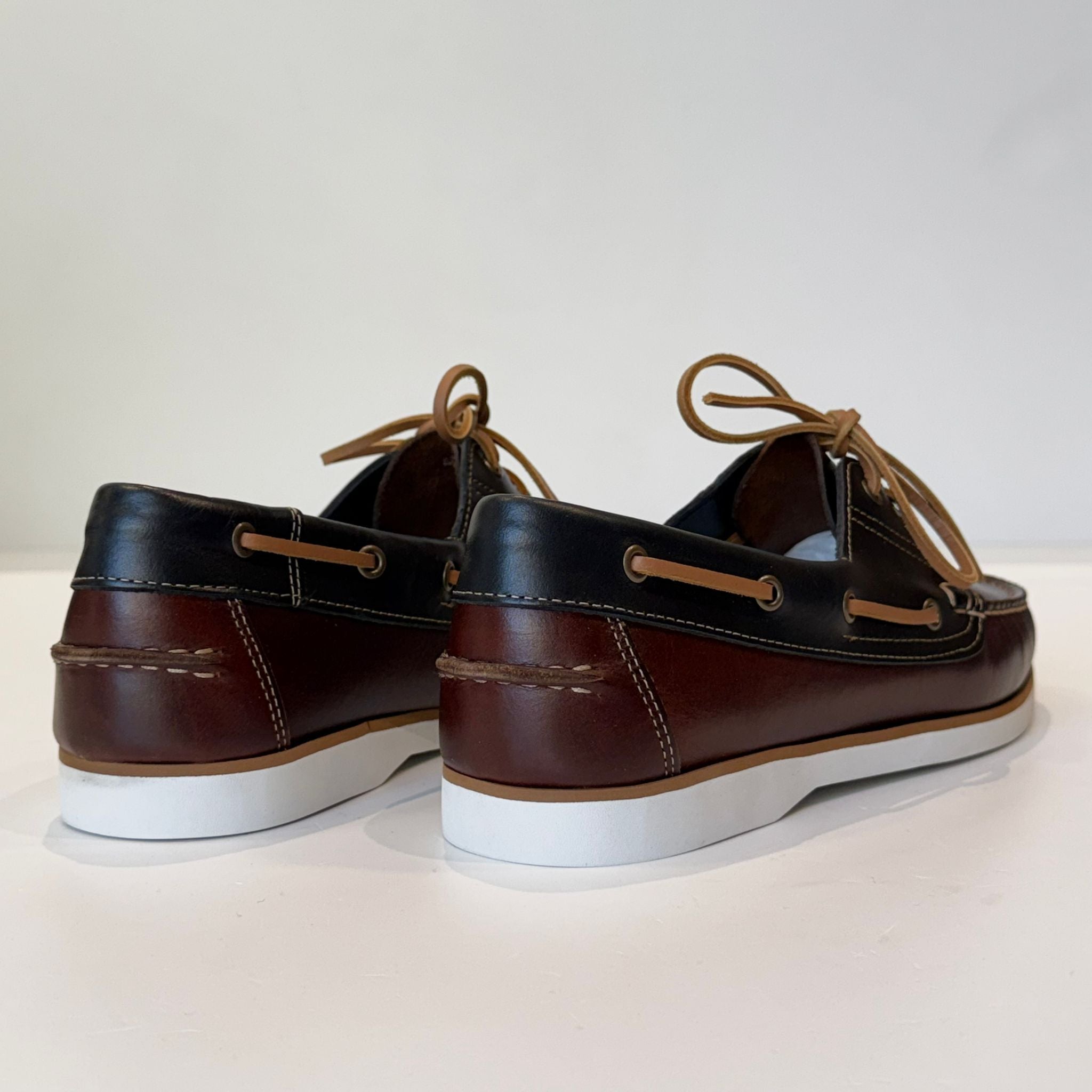 S6-4247/40/26 Mocassino Vela Pull-Up Sombrero/Navy Man