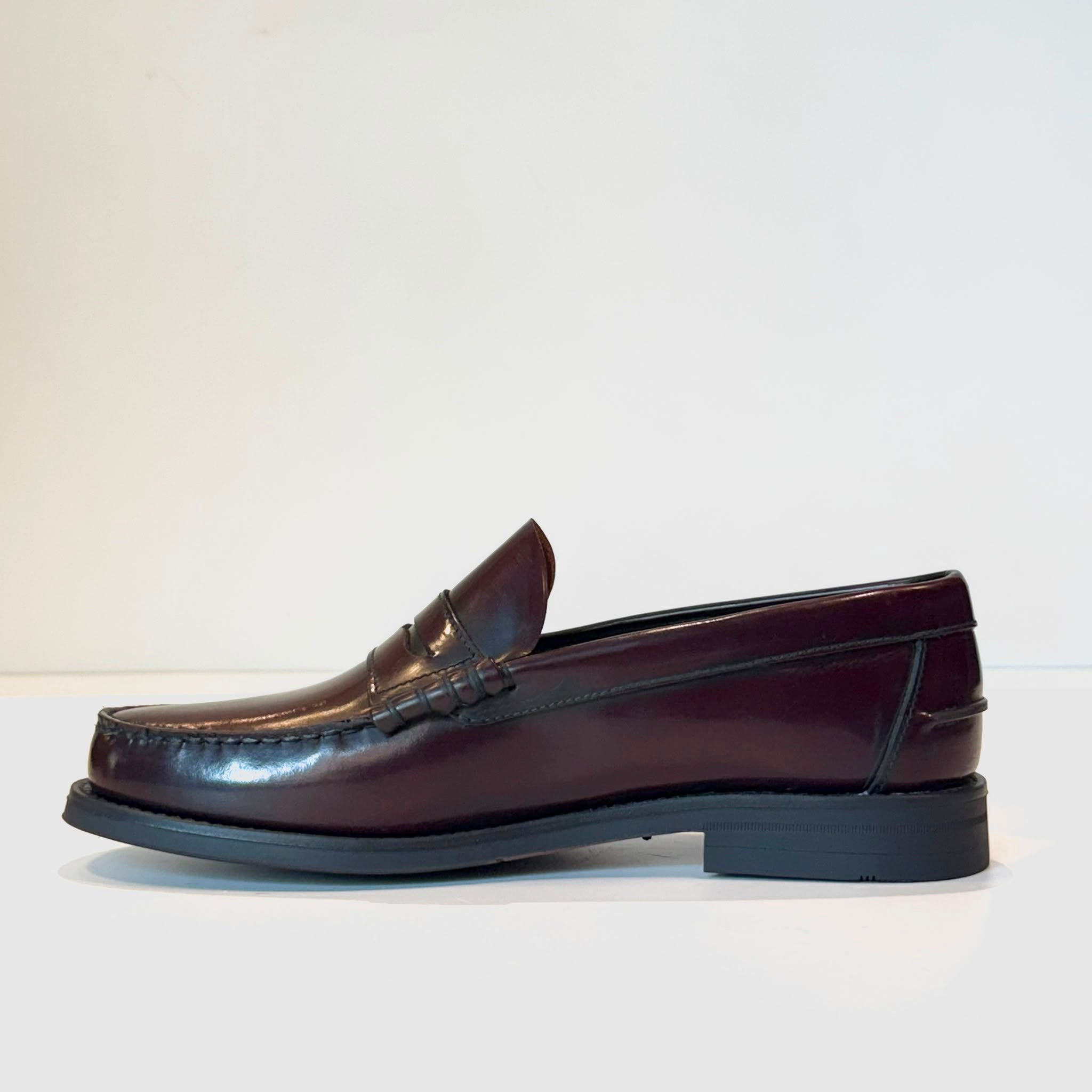 W6-Mocassino College Polished Burgundy Man