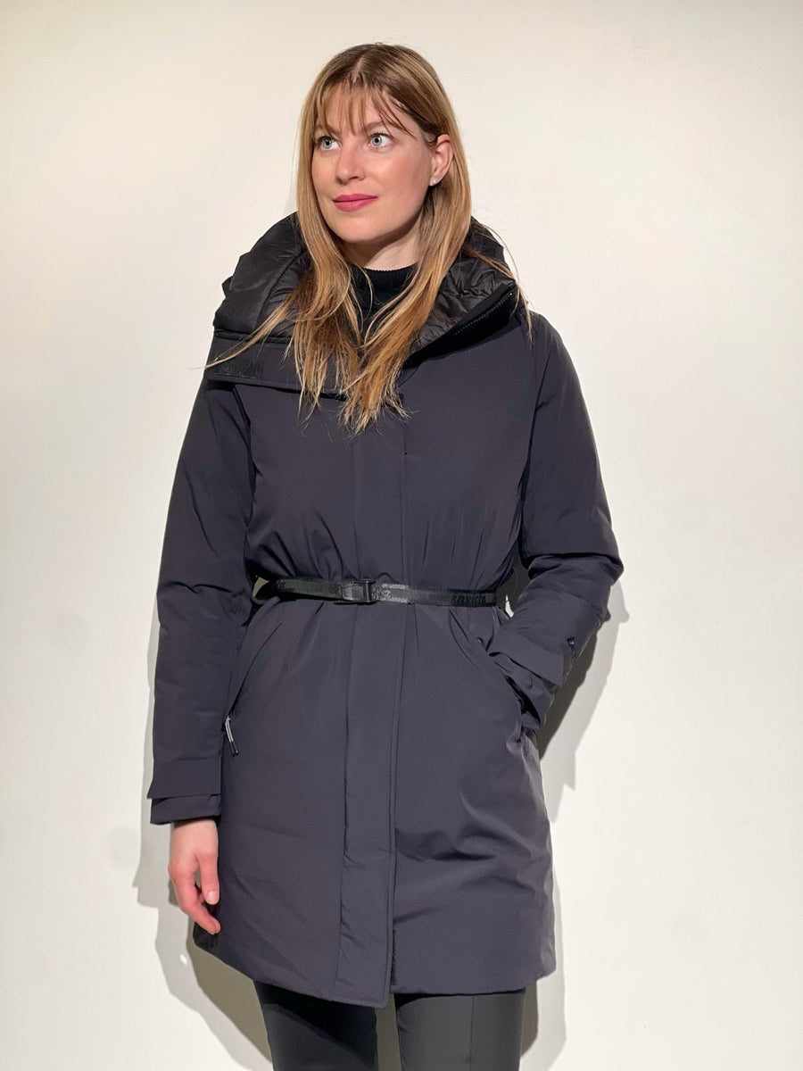 DW4-CW039 Parka Black Woman