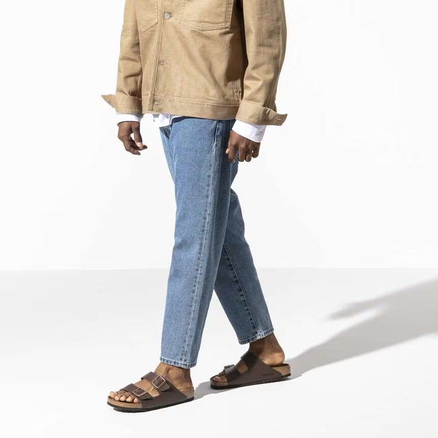 0051703 Arizona Dark Brown Man