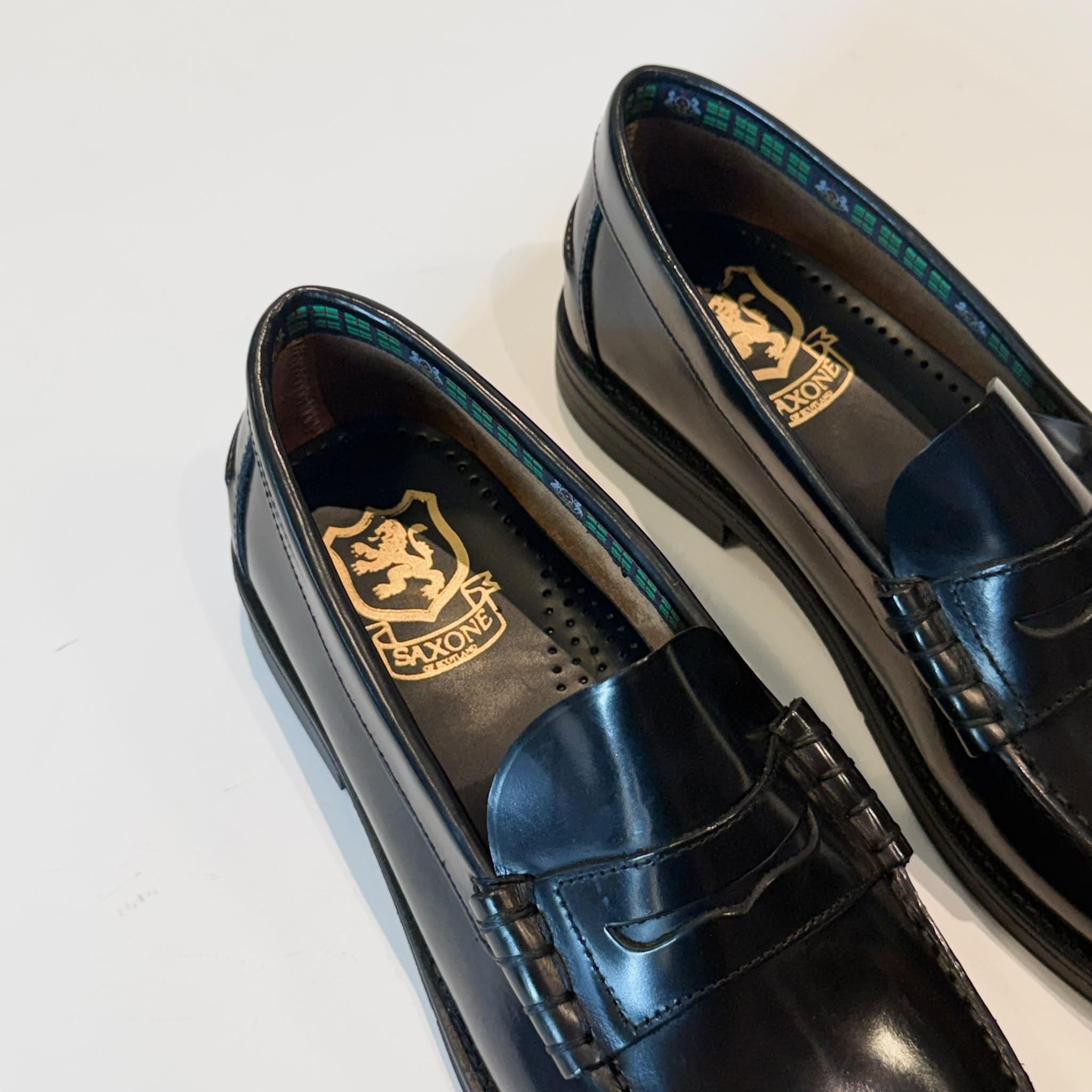W6-Mocassino College Polished Black Man