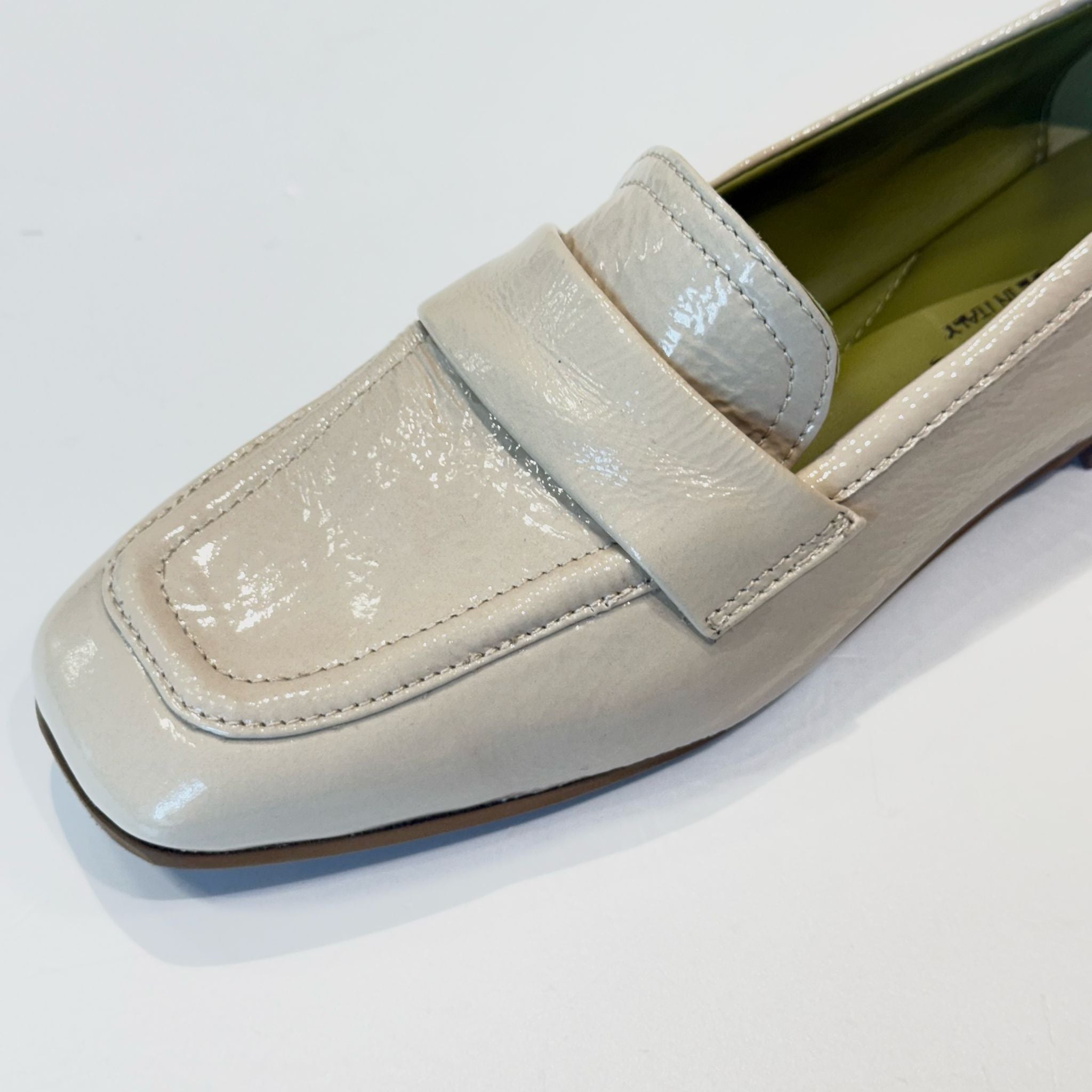 S5-9202 Mocassino Naplak Ecru'