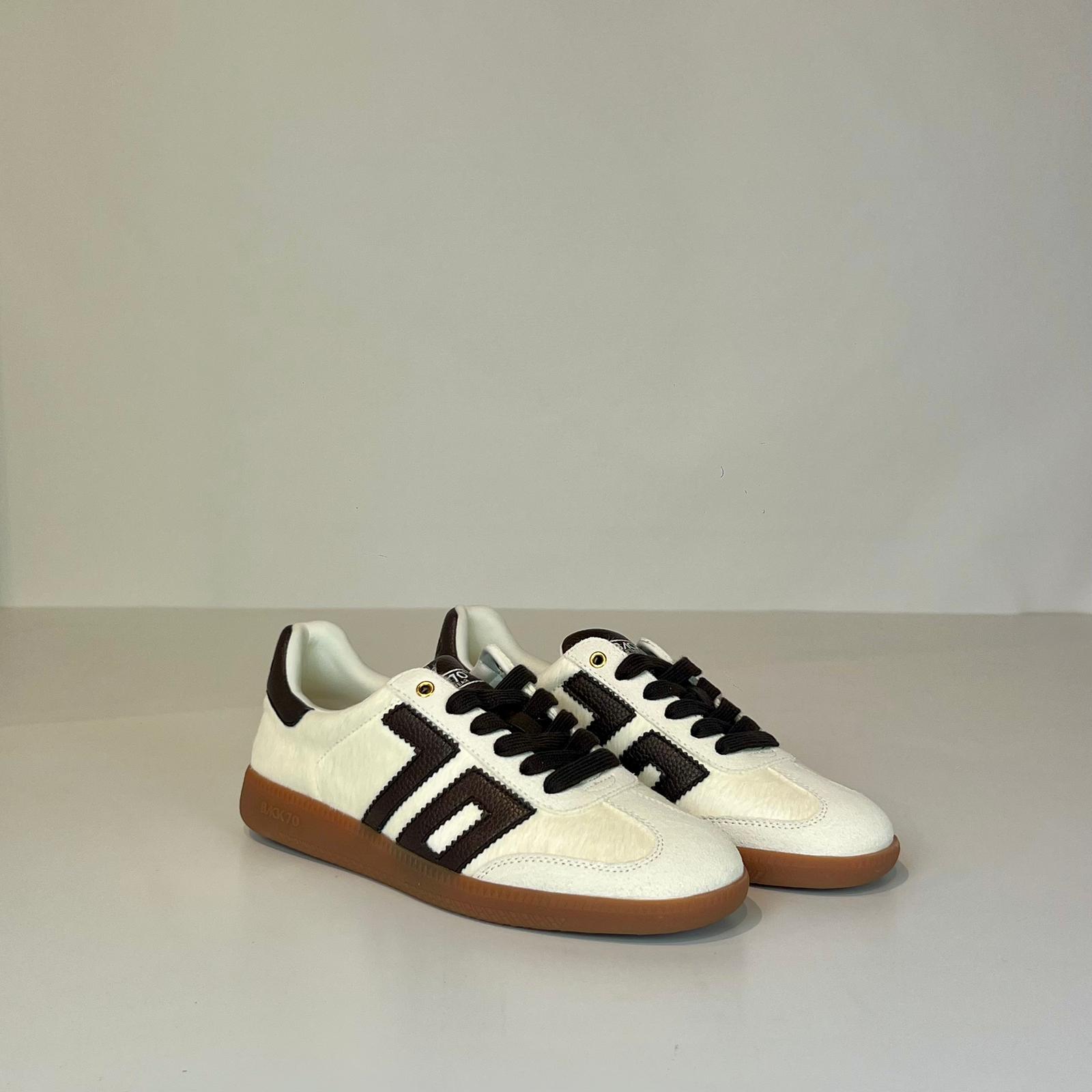 DW5-CLOUD TONGUE White Coffee 45