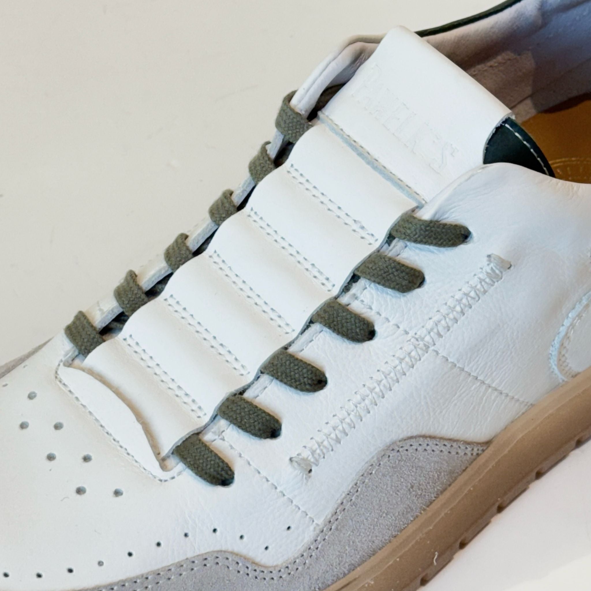 S5-23611 Sneaker Pelle/Suede Bianco/Militare Man