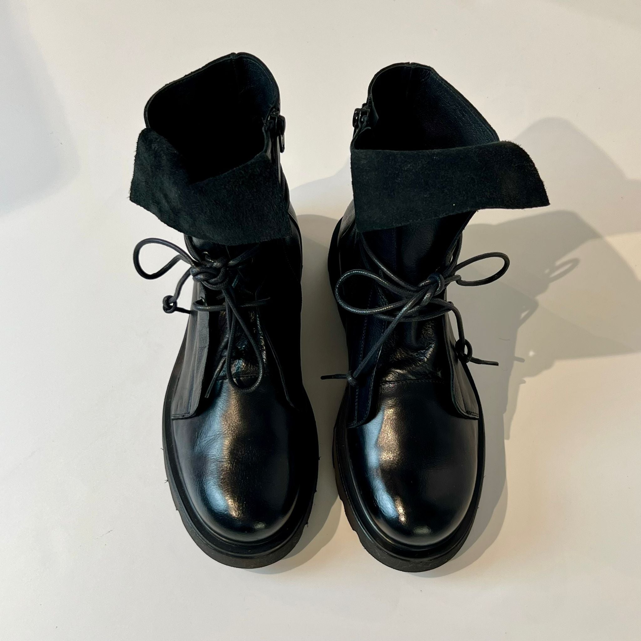 W5-RICH04 Anfibio Nero Woman