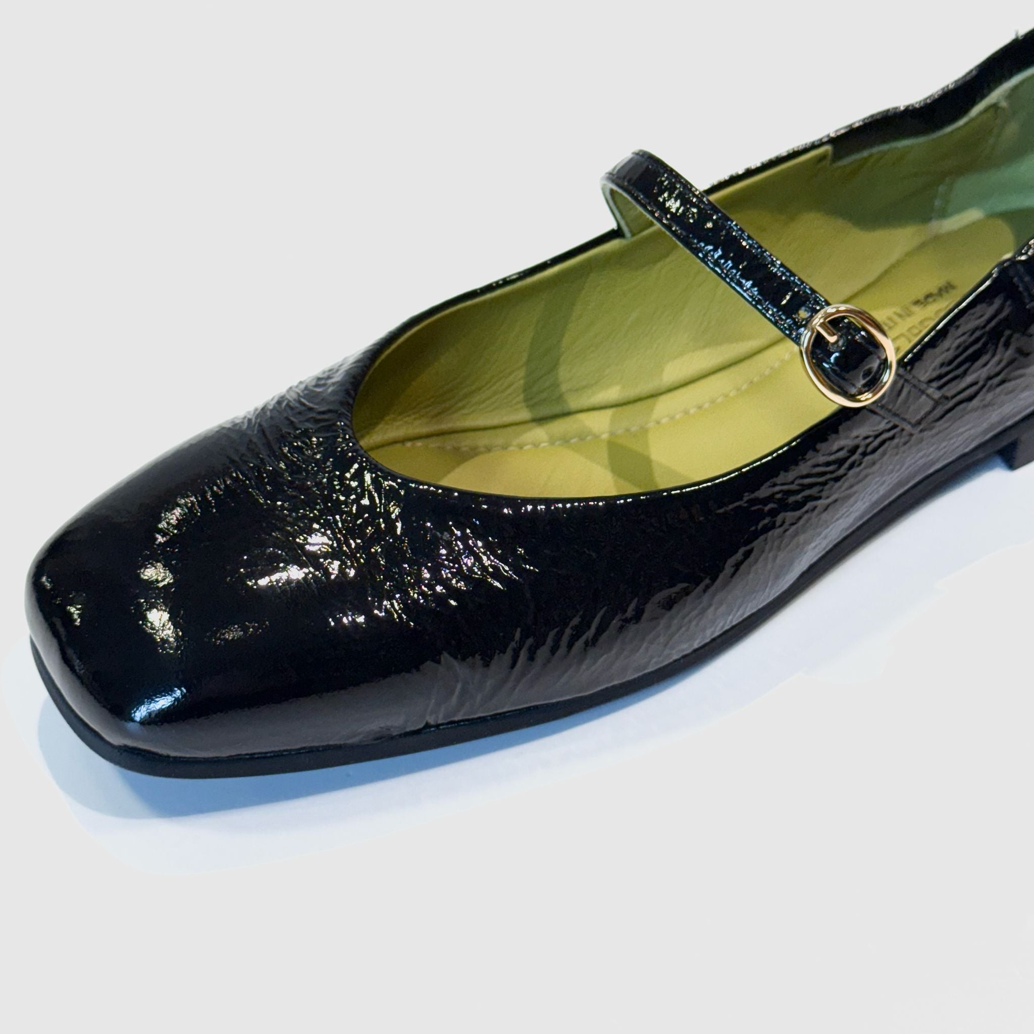 S5-9201 BEBE' Vernice Nera