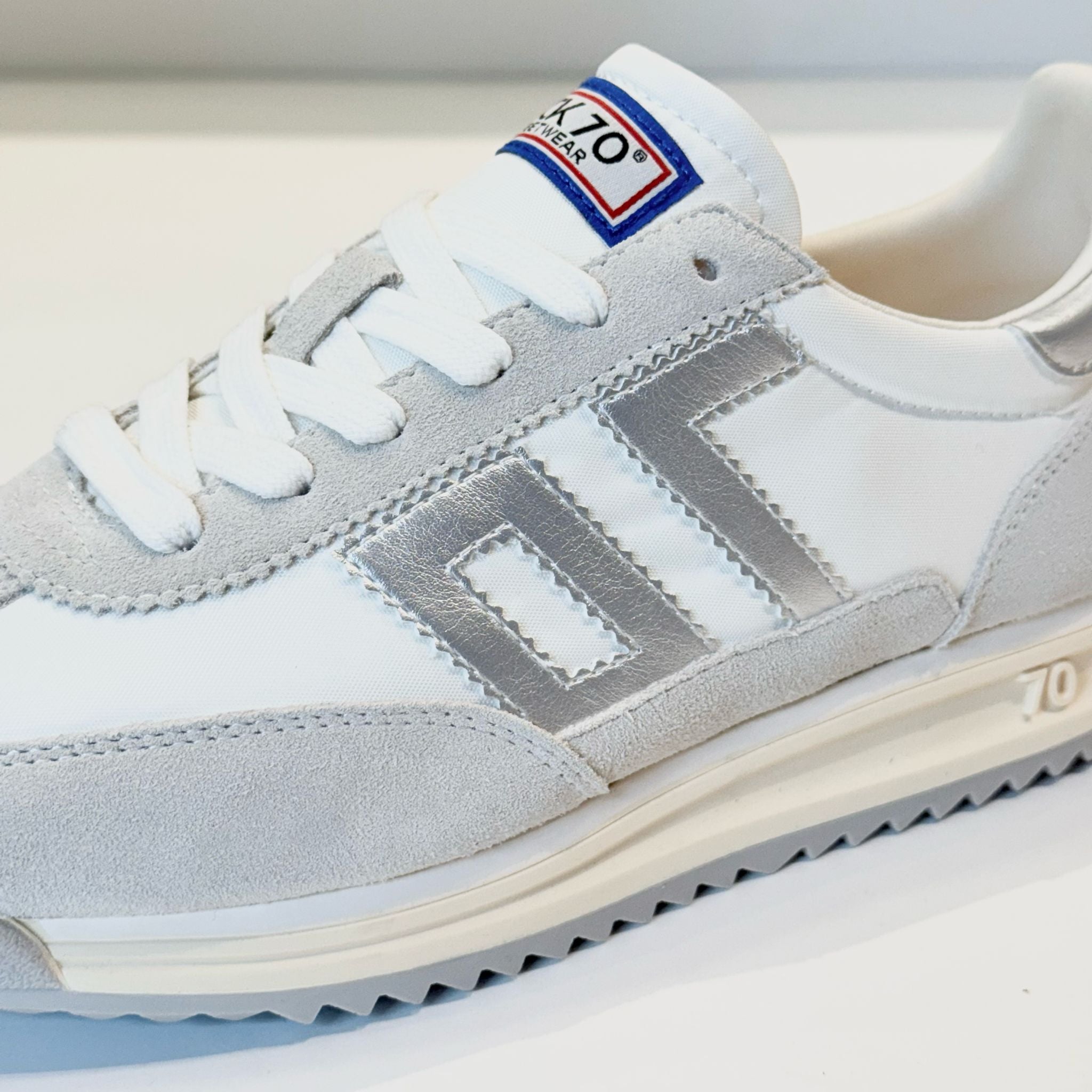 DS5-BARKLEY JOGGER Mettalic Silver