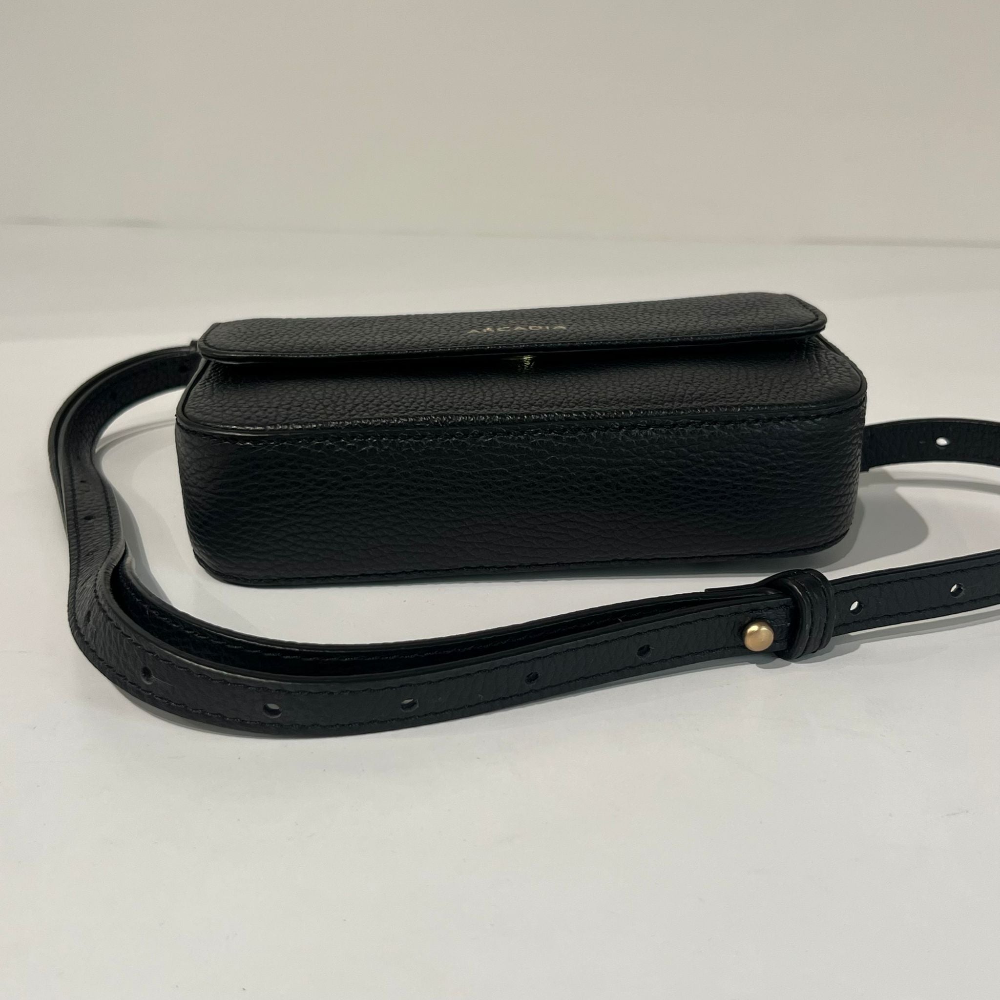 S6-1178 ISOTTA Borsa Doll Black