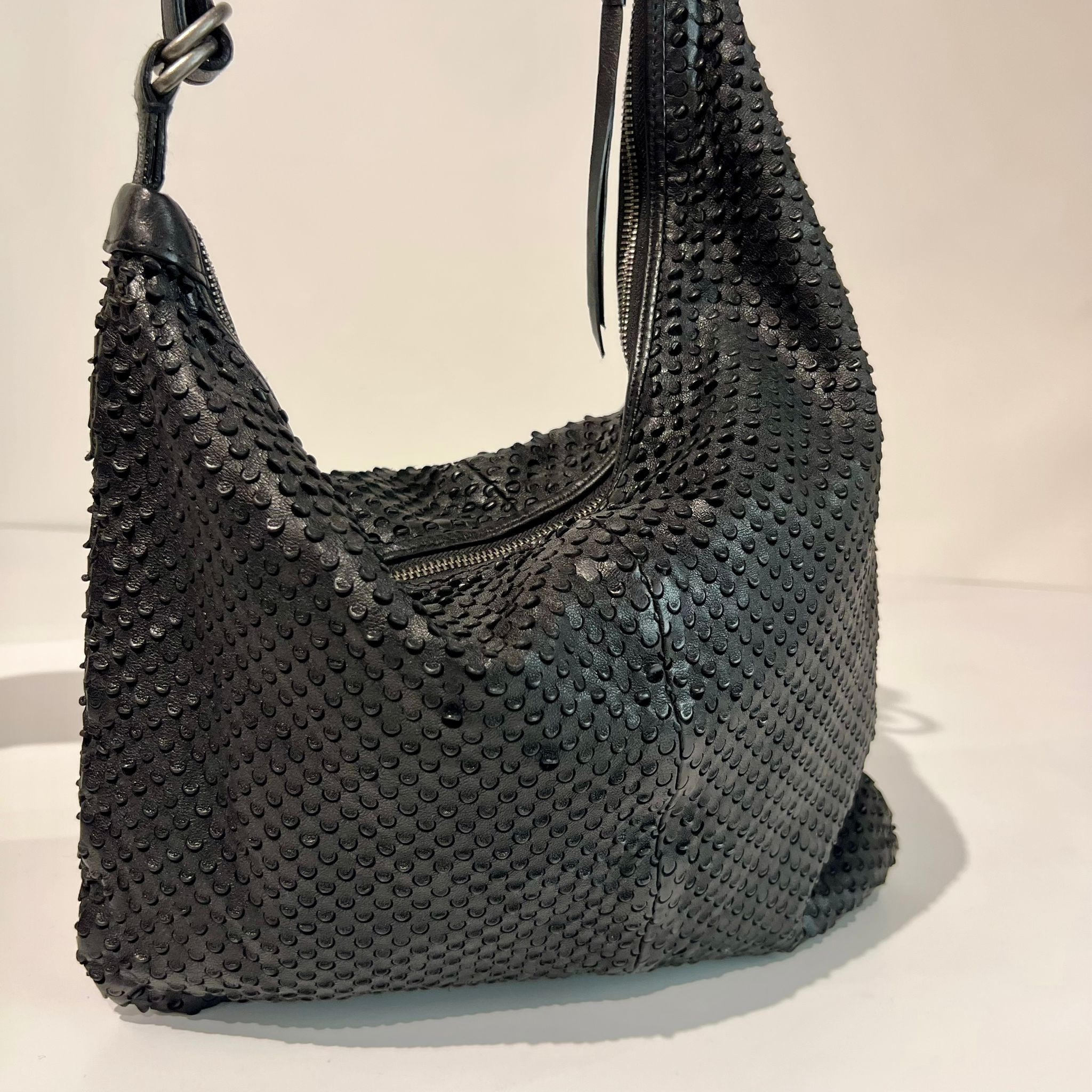 S6-1001 Borsa Tracolla Laserata Black 047