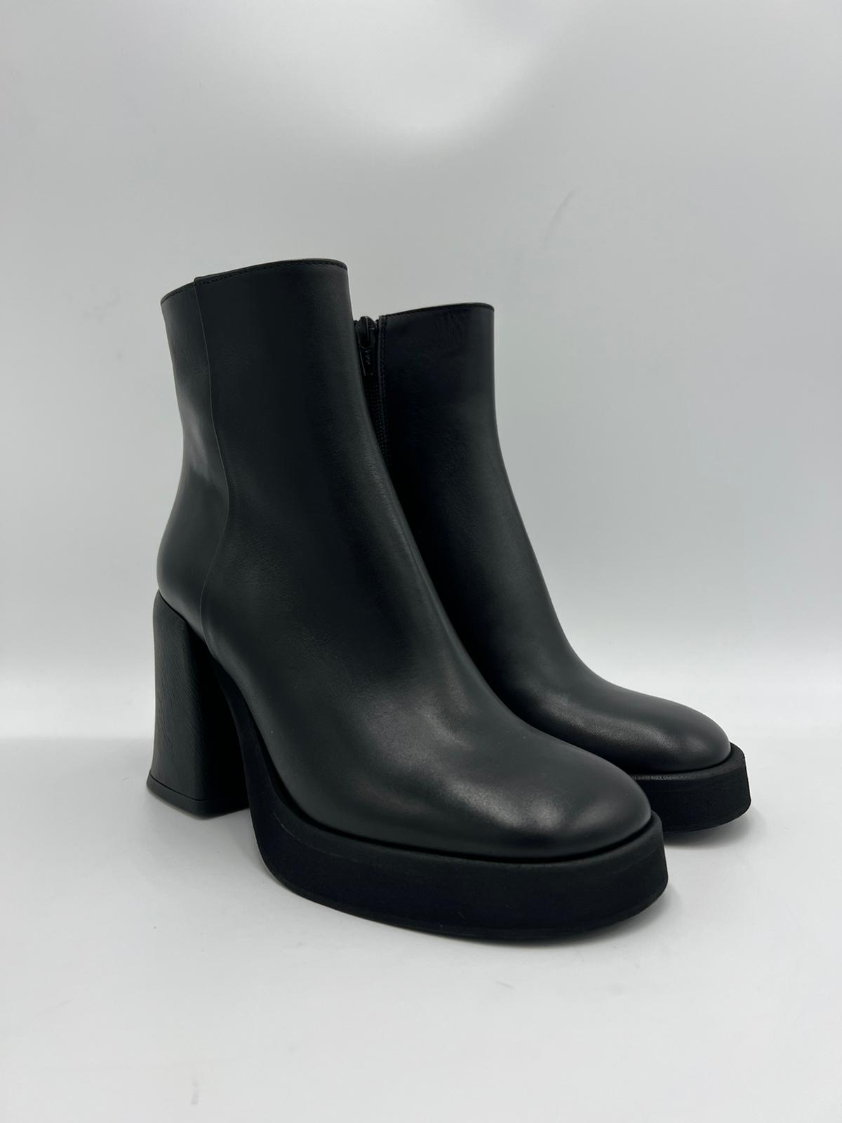 W2-5280 Polacchino Tacco Nero