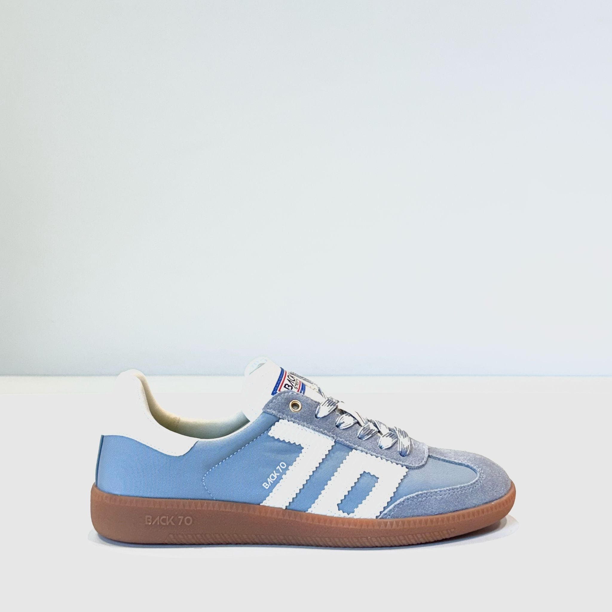 DS5-GHOST Suede Sky Woman