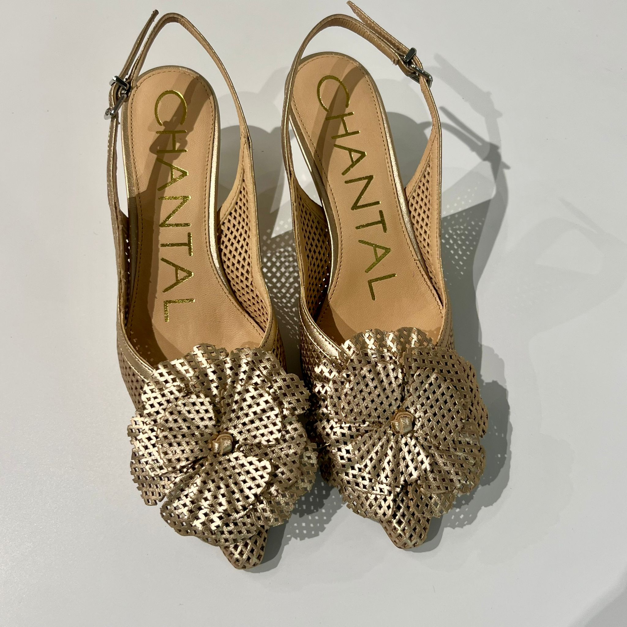 S6-3077 Chanel Forato Fiore Gold