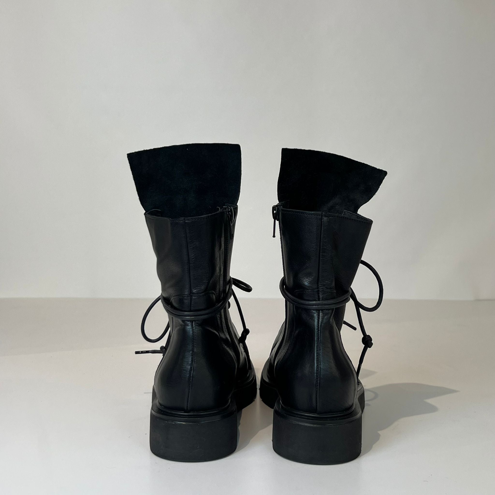 W5-RICH04 Anfibio Nero Woman