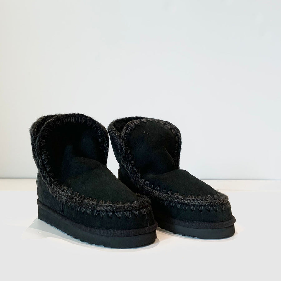 W4-Eskimo 18 Glitter Logo Black