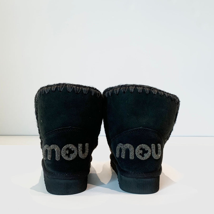 W4-Eskimo 18 Glitter Logo Black