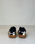 DW5-CLOUD COW Black/White 10