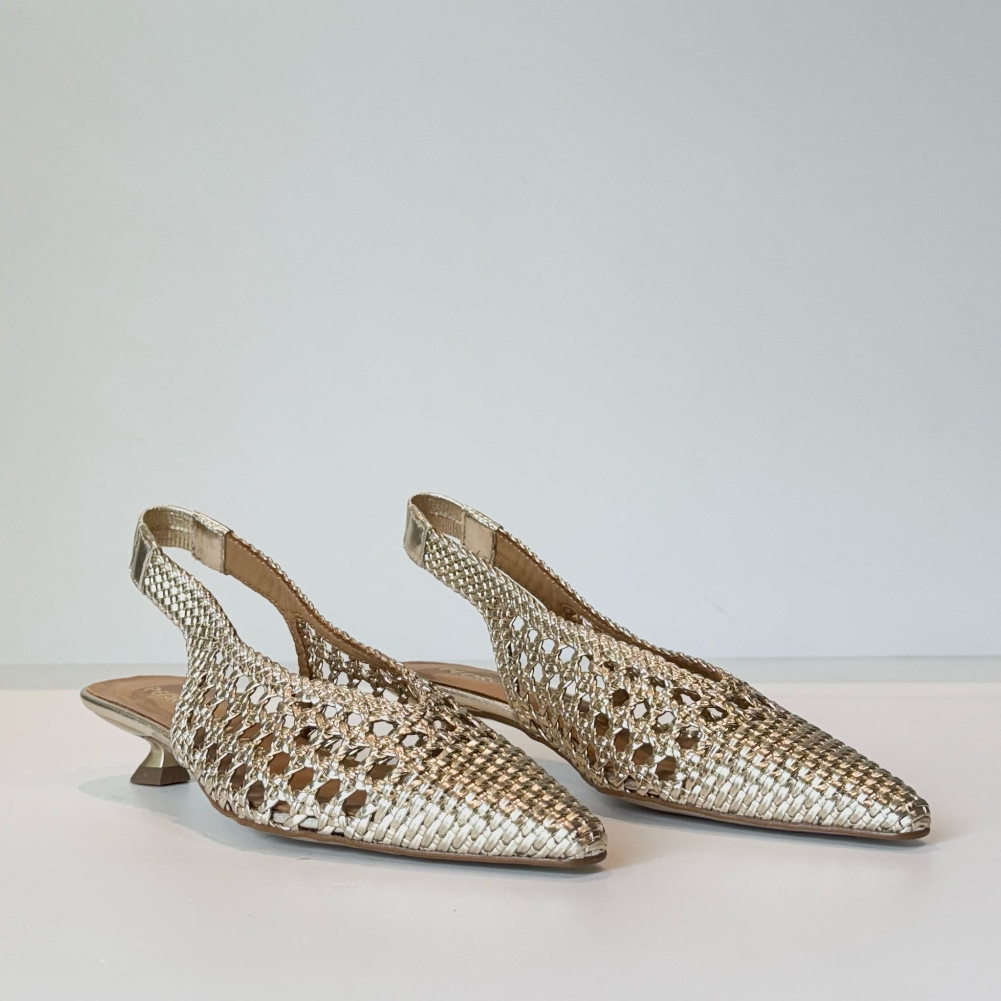 S5-17766 Chanel Intrecciato Platino