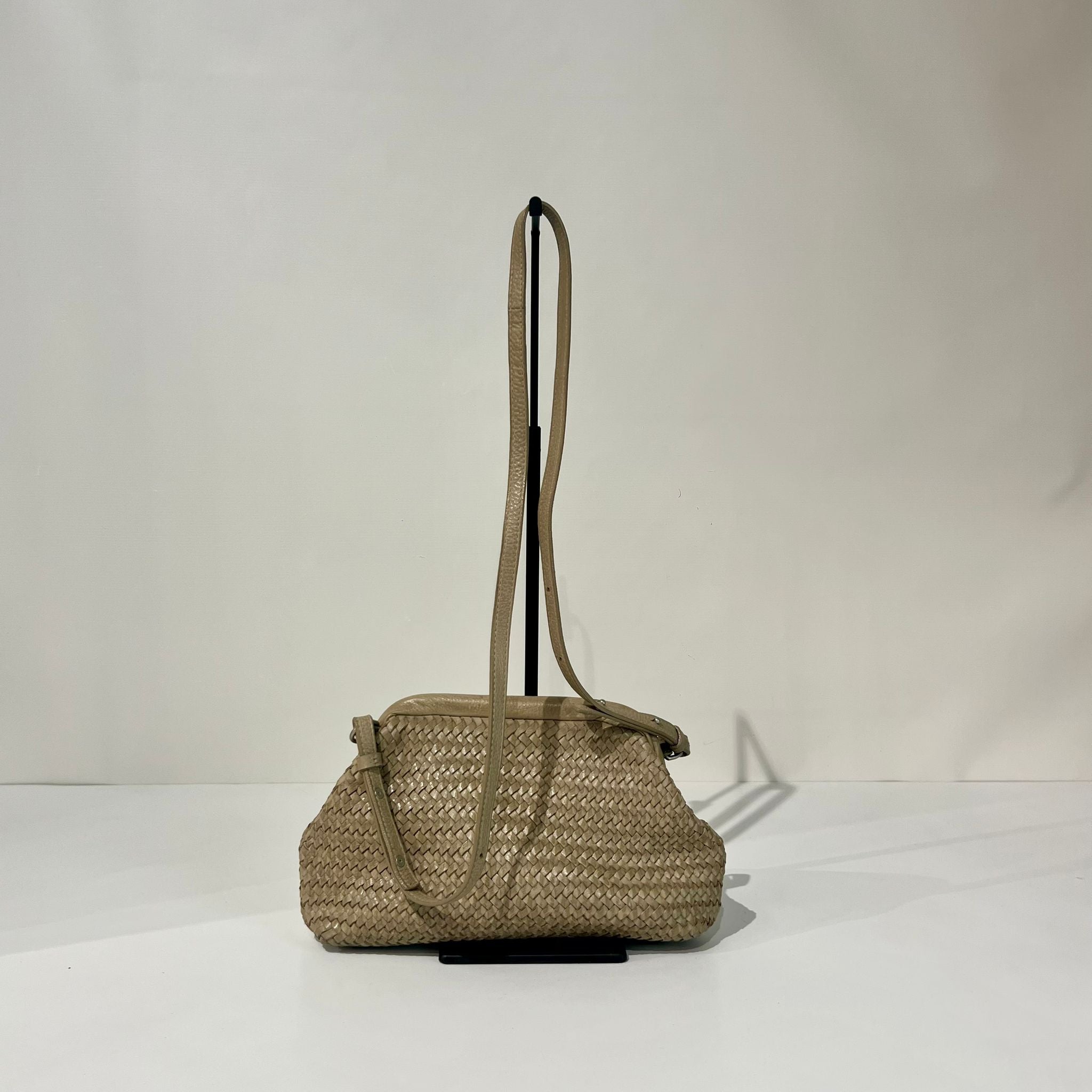 S6-1104 Borsa Clutch Intrecciata Sand 052