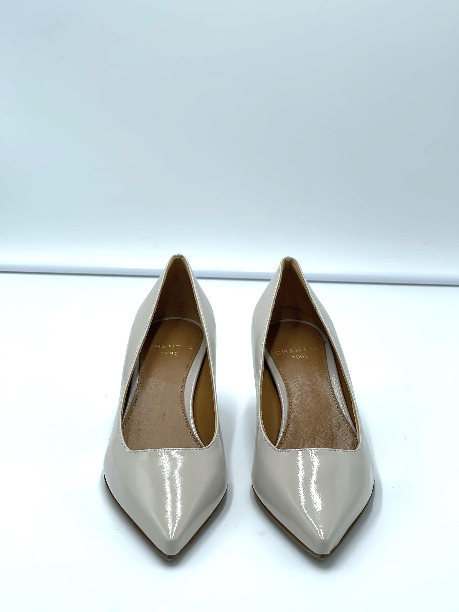 W3-1902 Decollete Milk