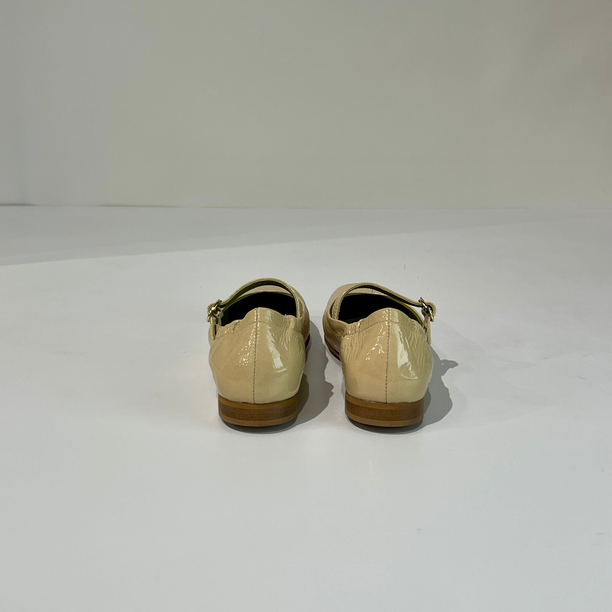 S6-9201 BEBE' Vernice Ecrù
