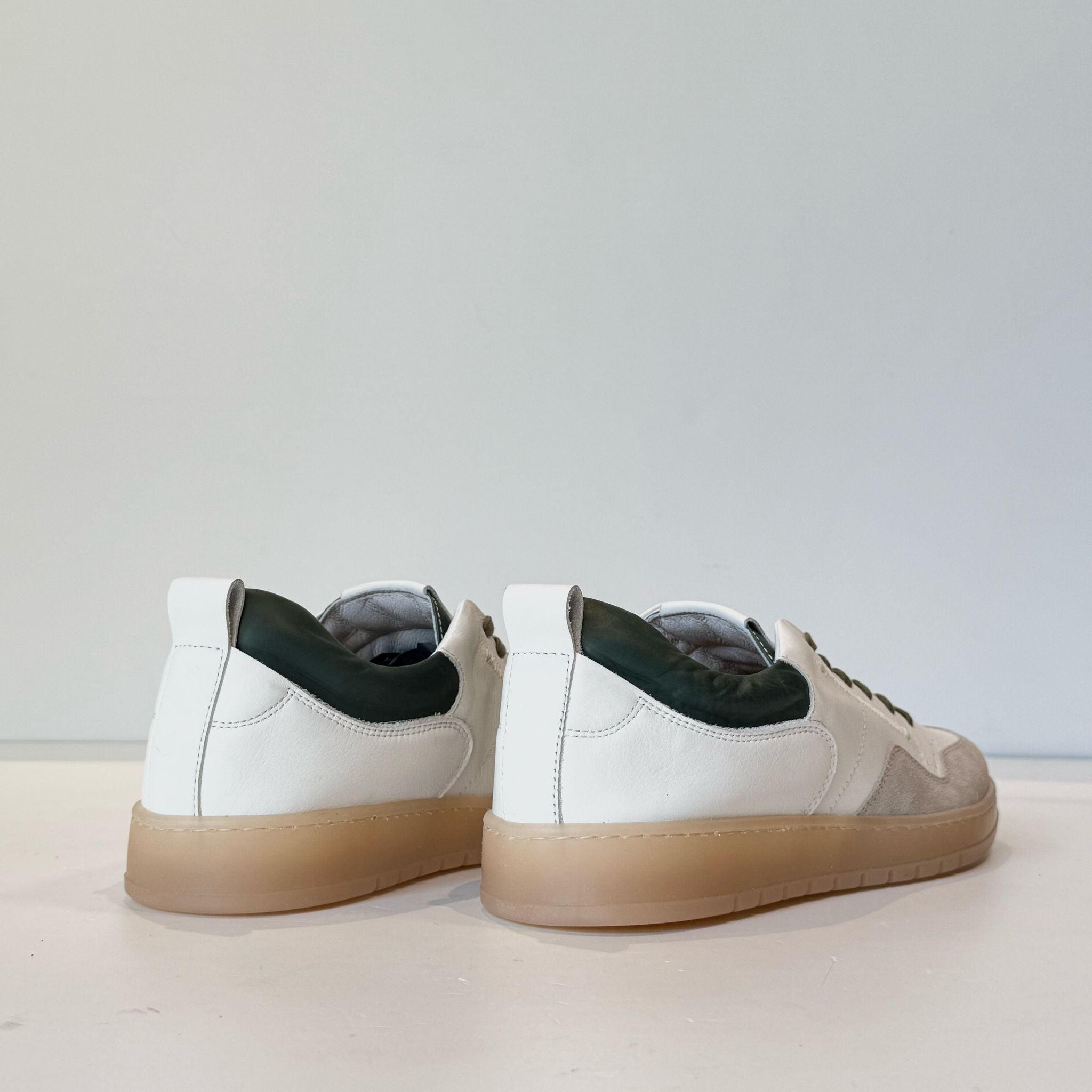 S5-23611 Sneaker Pelle/Suede Bianco/Militare Man