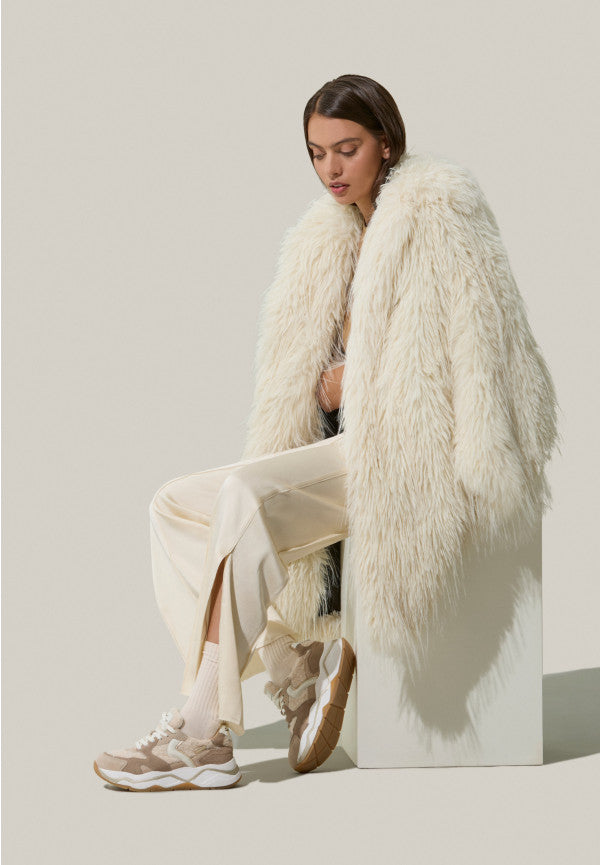 DW5-2E41 CLUB119 Wool Light Beige-Dove Woman