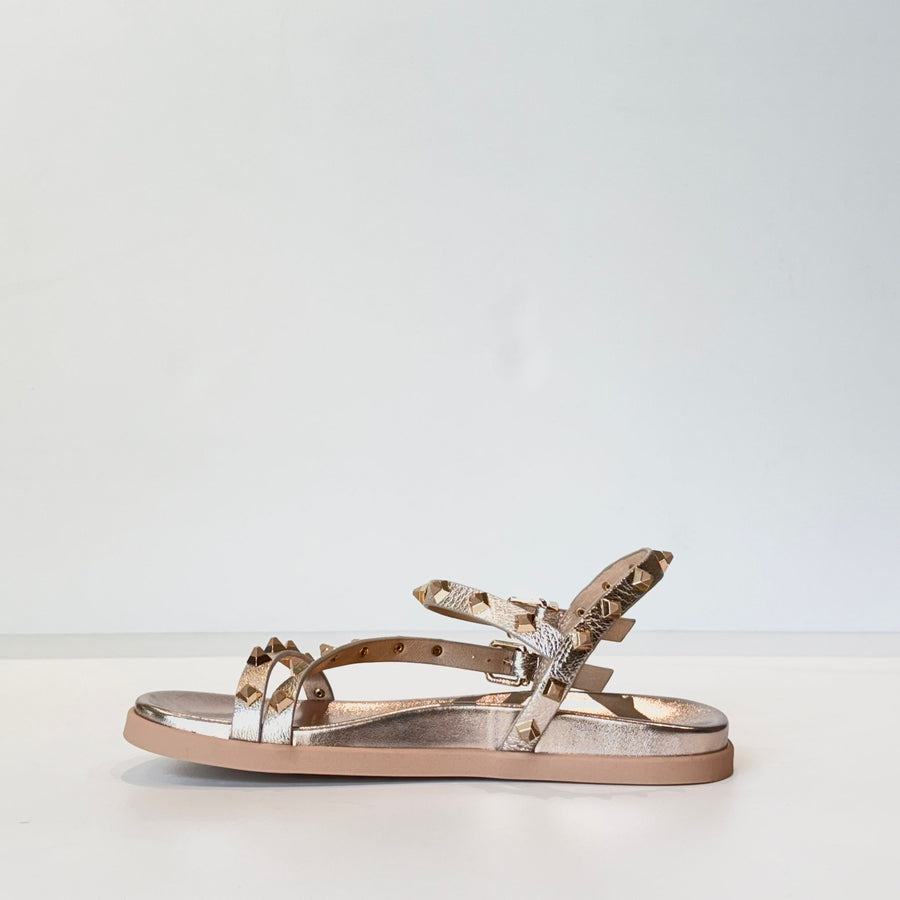 S5-917-12 NINA Sandalo Basso Borchie Gold