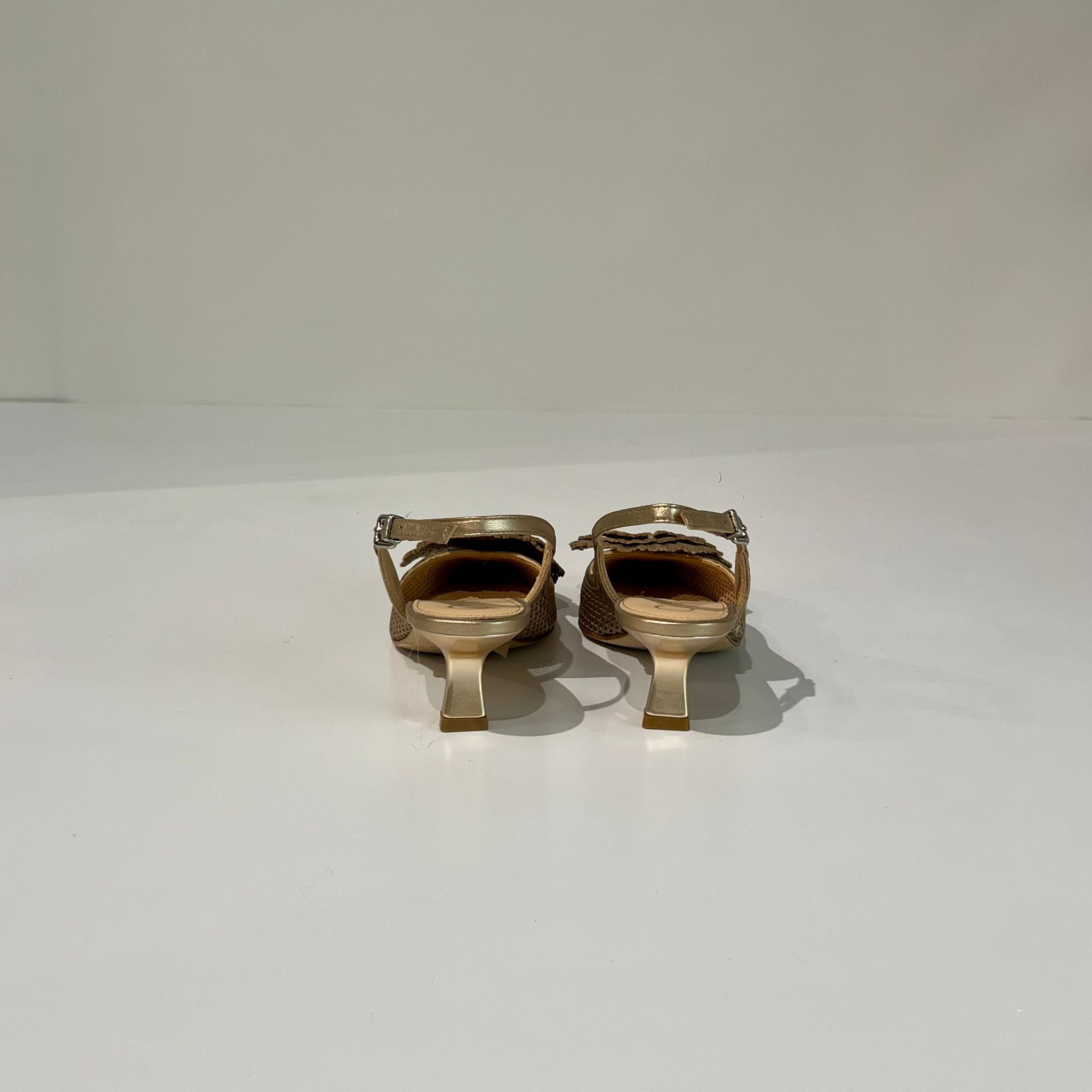 S6-3077 Chanel Forato Fiore Gold