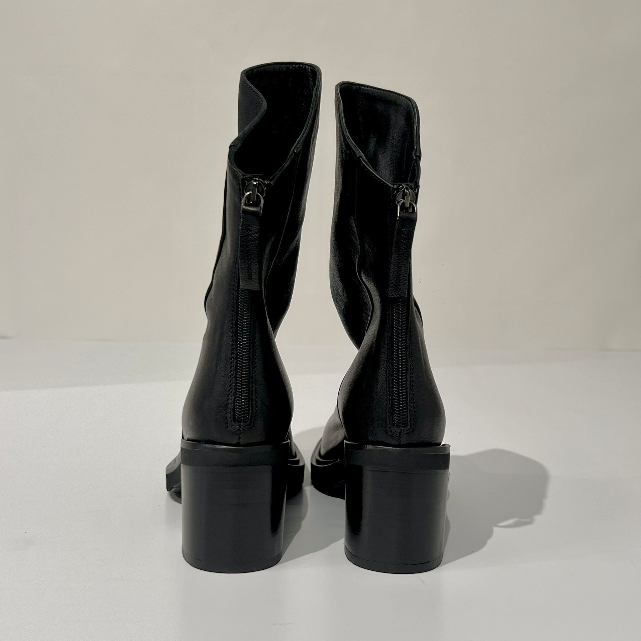 W5-A500 Polacco Arricciato Nero