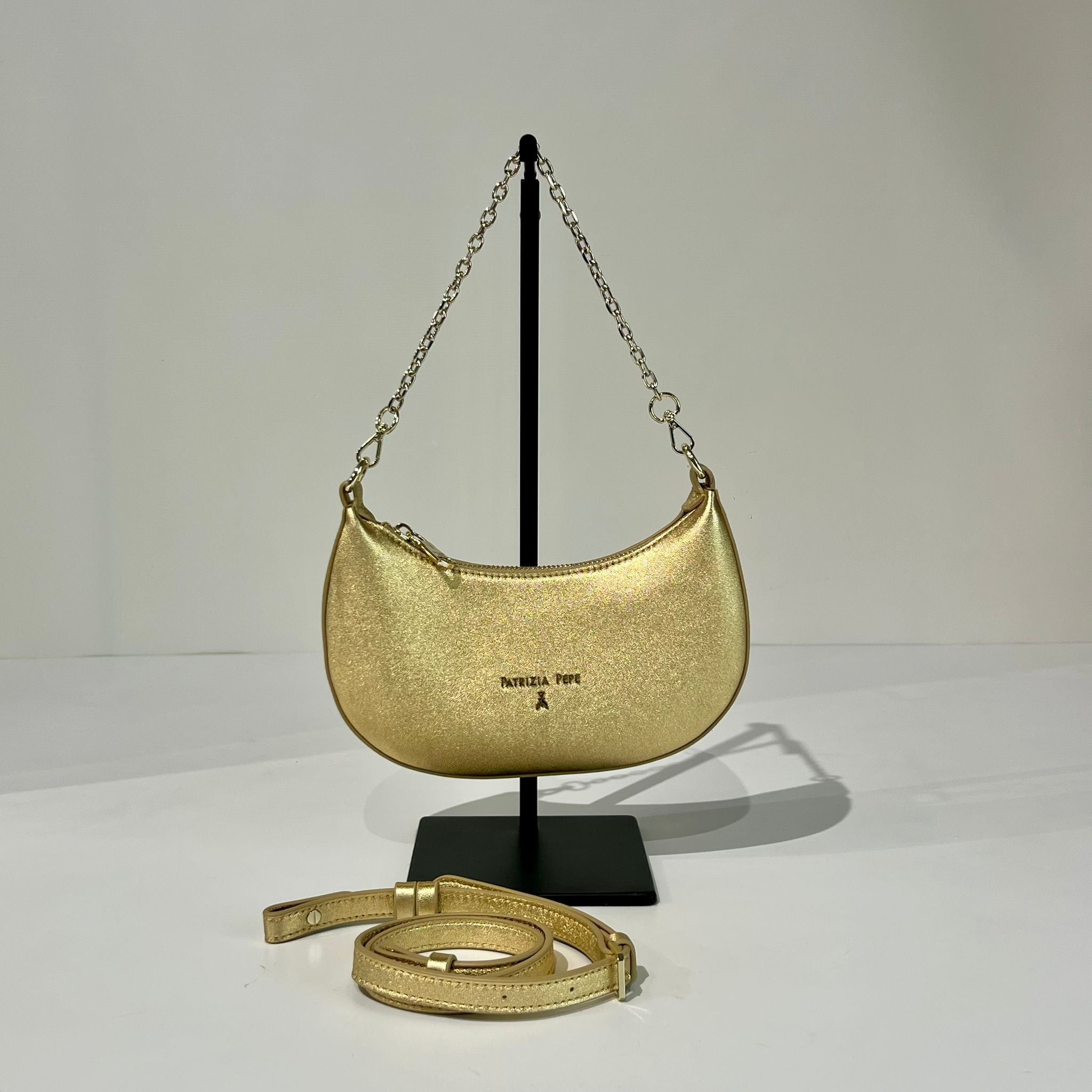 S6-8B0309 Borsa Hobo con Catena Solar Gold