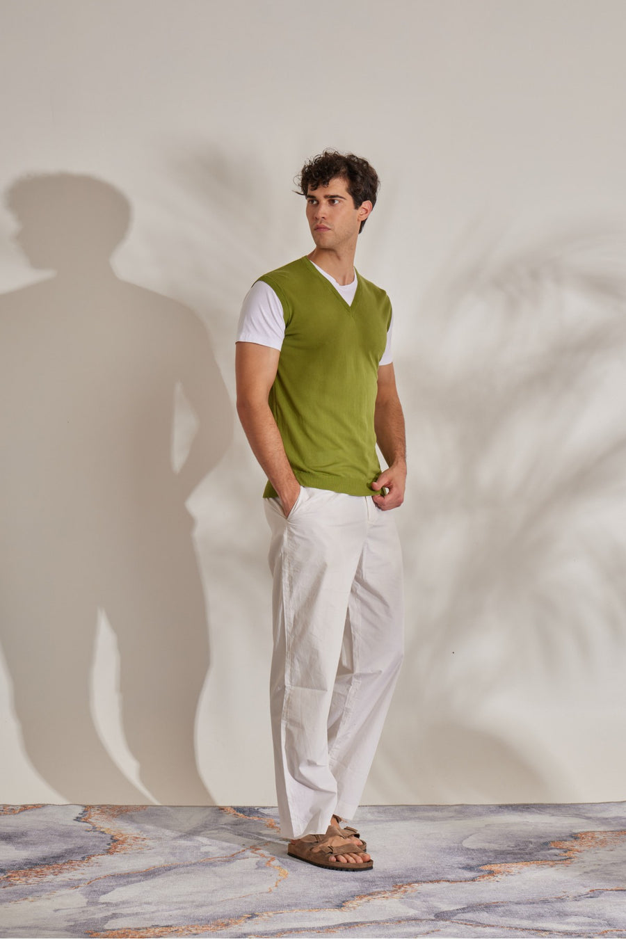 S4-0576 Gilet V con T-Shirt Pistacchio Man