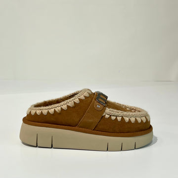 W5-Bounce Clog Metal Logo Cognac