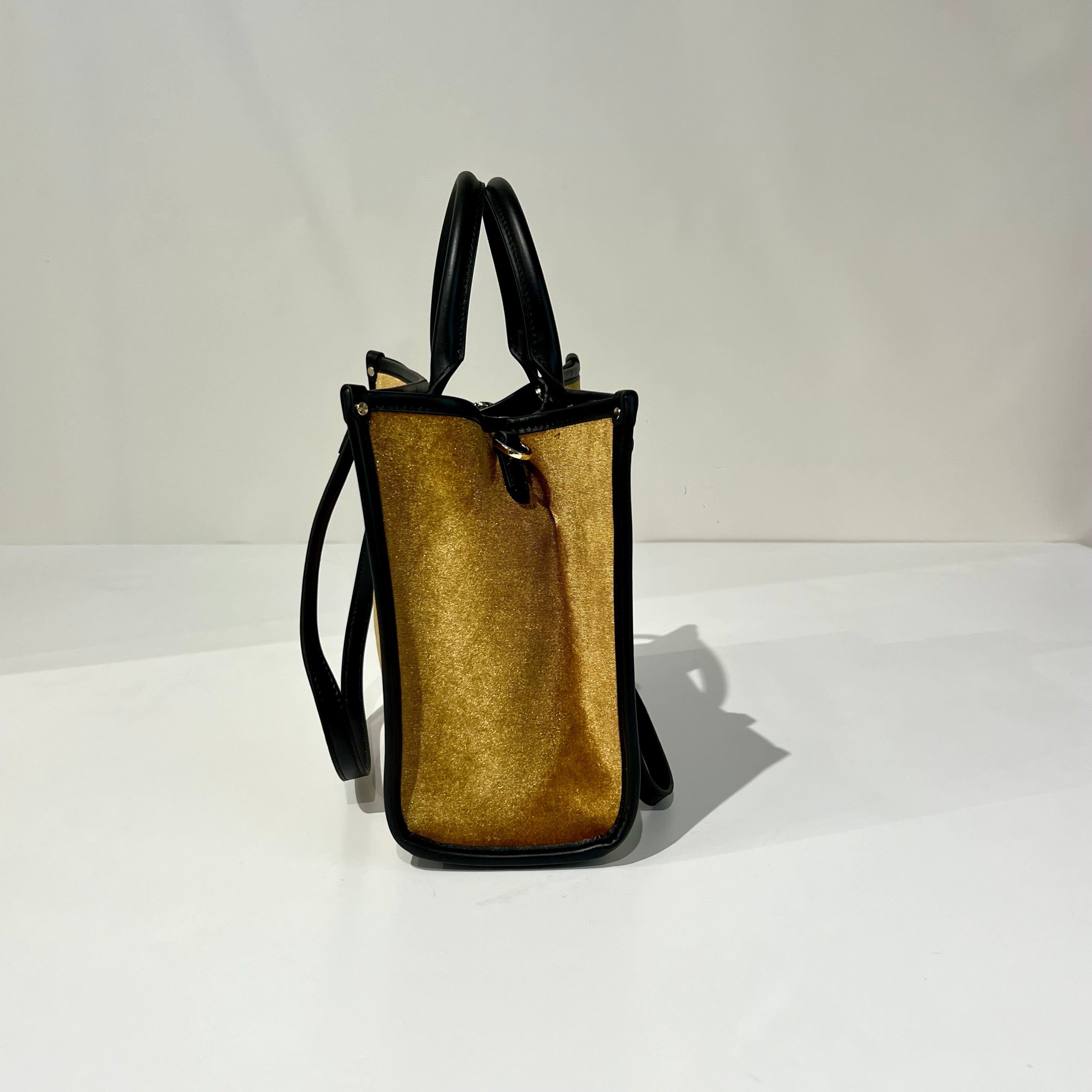 W6-3009 ATENA MANDALA Ochre