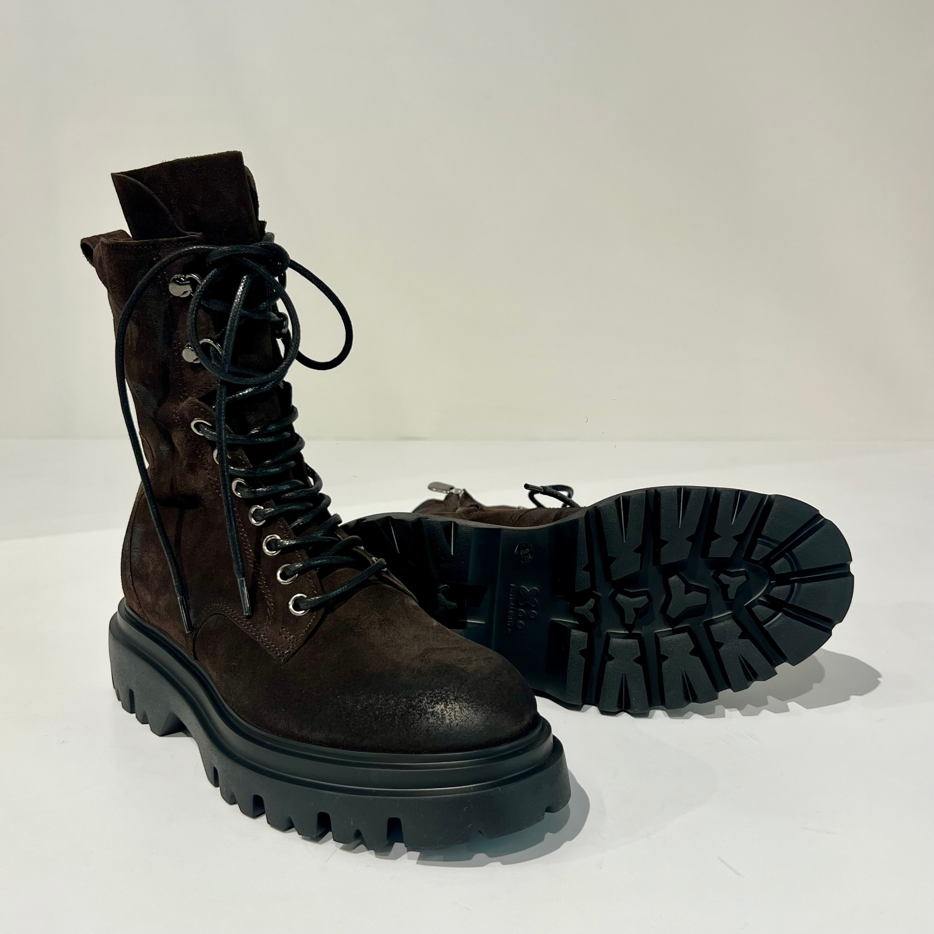 W6-1015 Anfibio Velour Testa di Moro