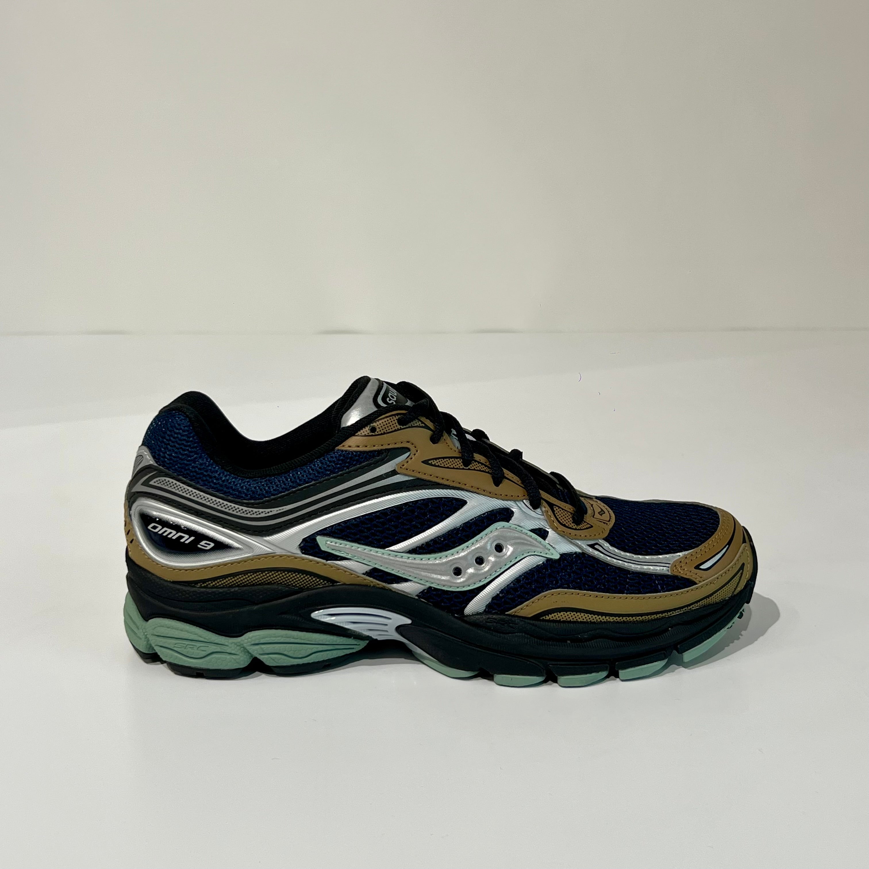 UW5-70832-9 Sneaker ProGrid Omni 9 TMY Brown/Navy