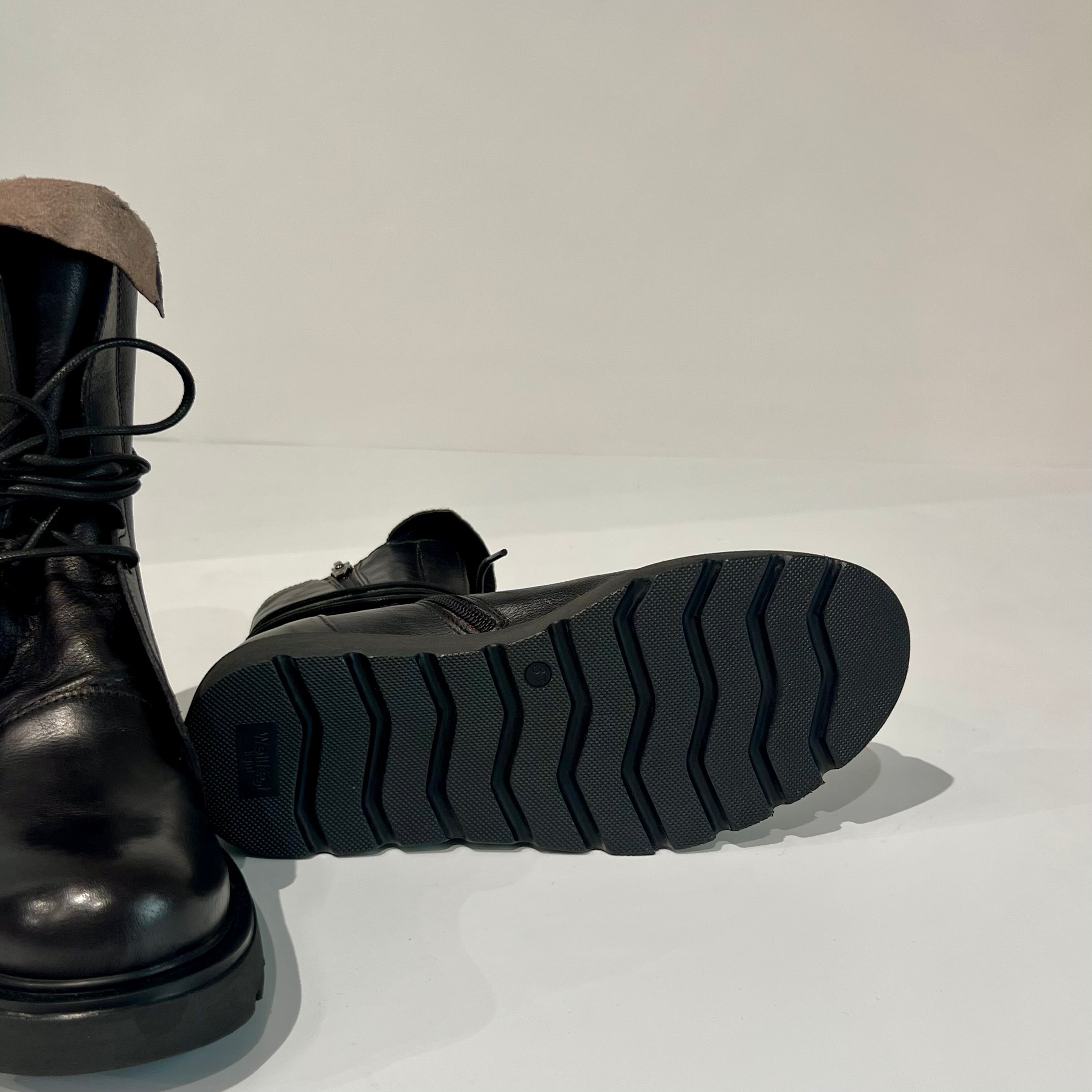 W5-RICH04 Anfibio Fondente Woman