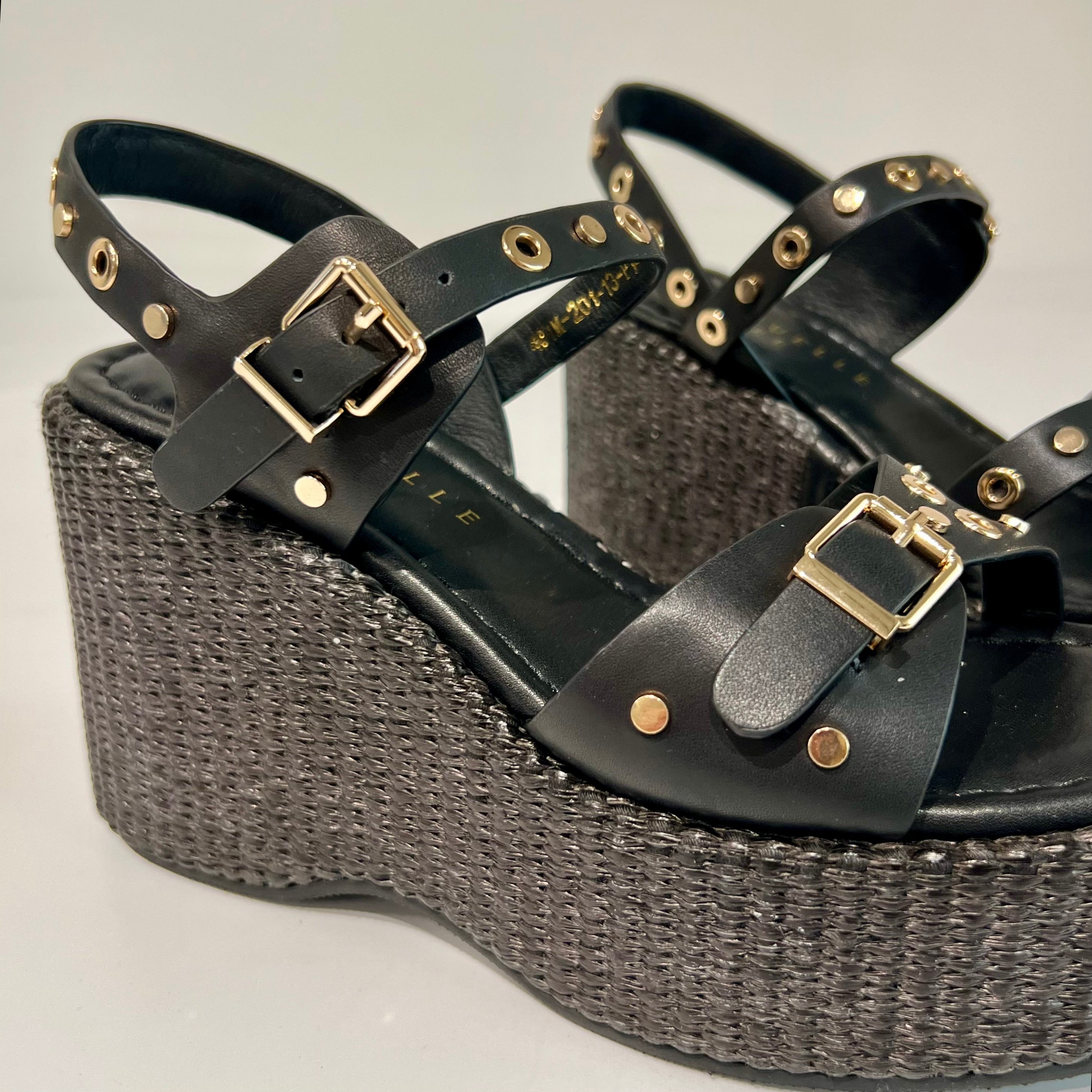 S6-201-13 YUMI Sandalo Black