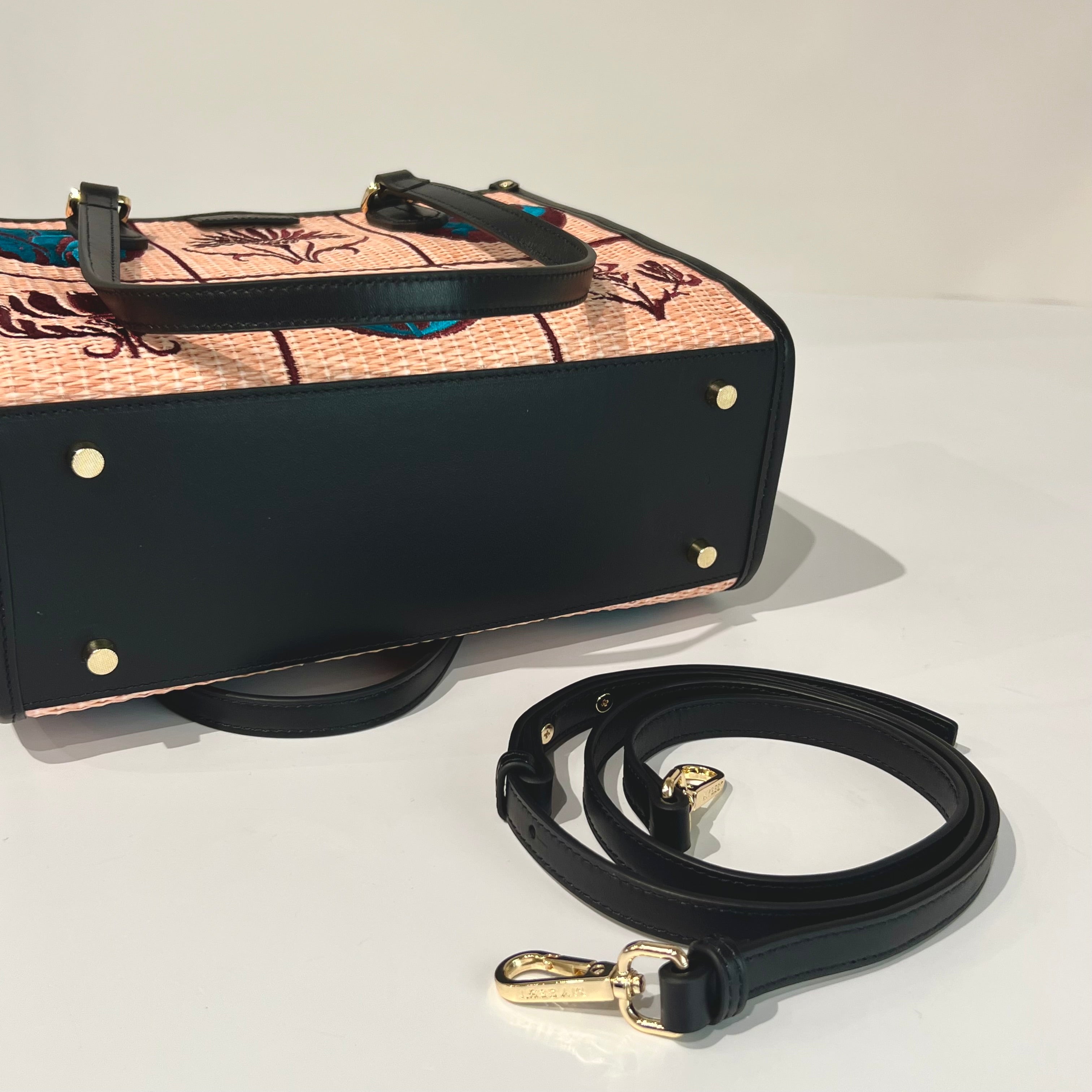 S6-2021 ATENA LIBERTY Blush