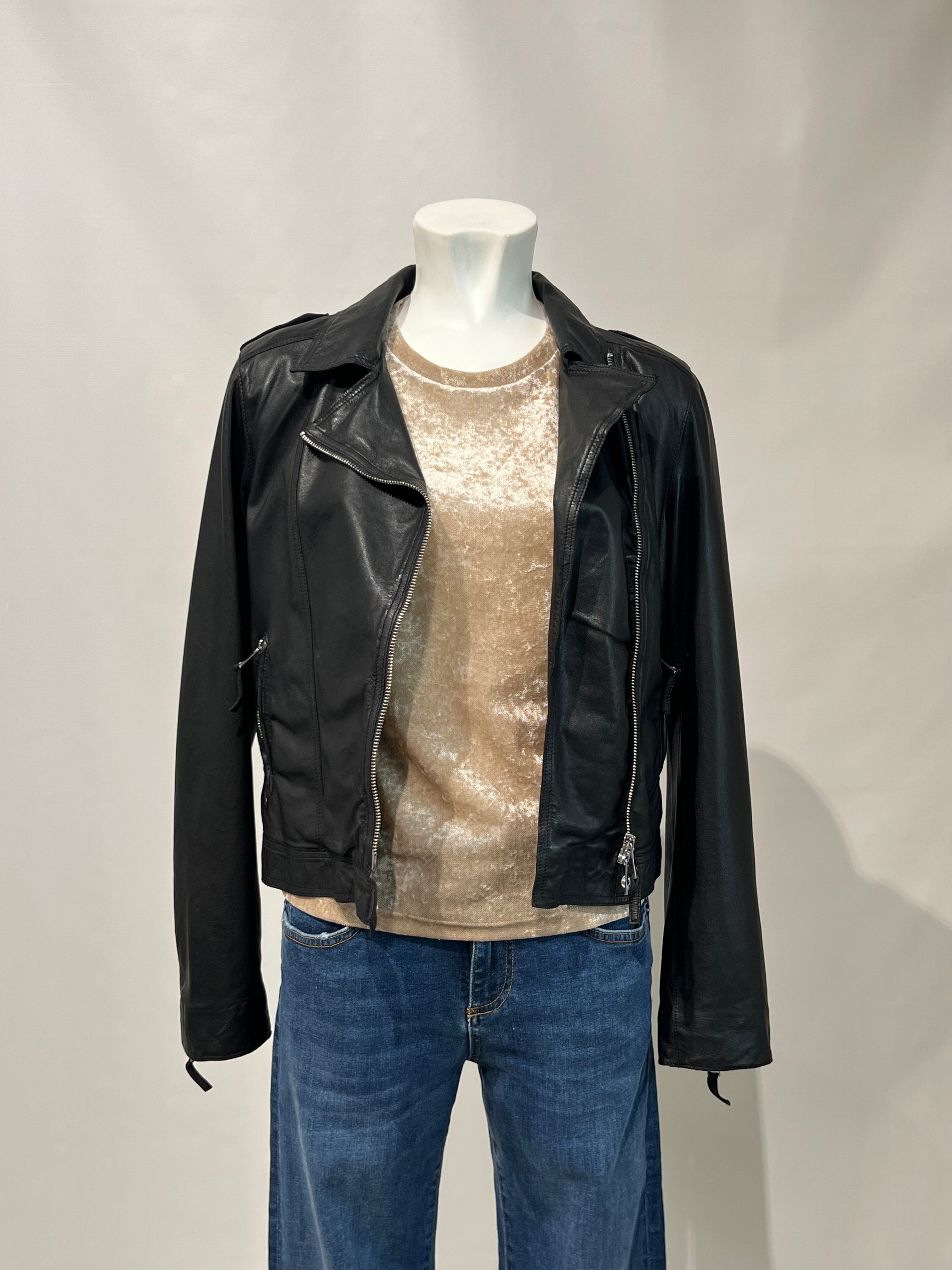 DS5-CICLONE Giubbotto Chiodo Black Woman