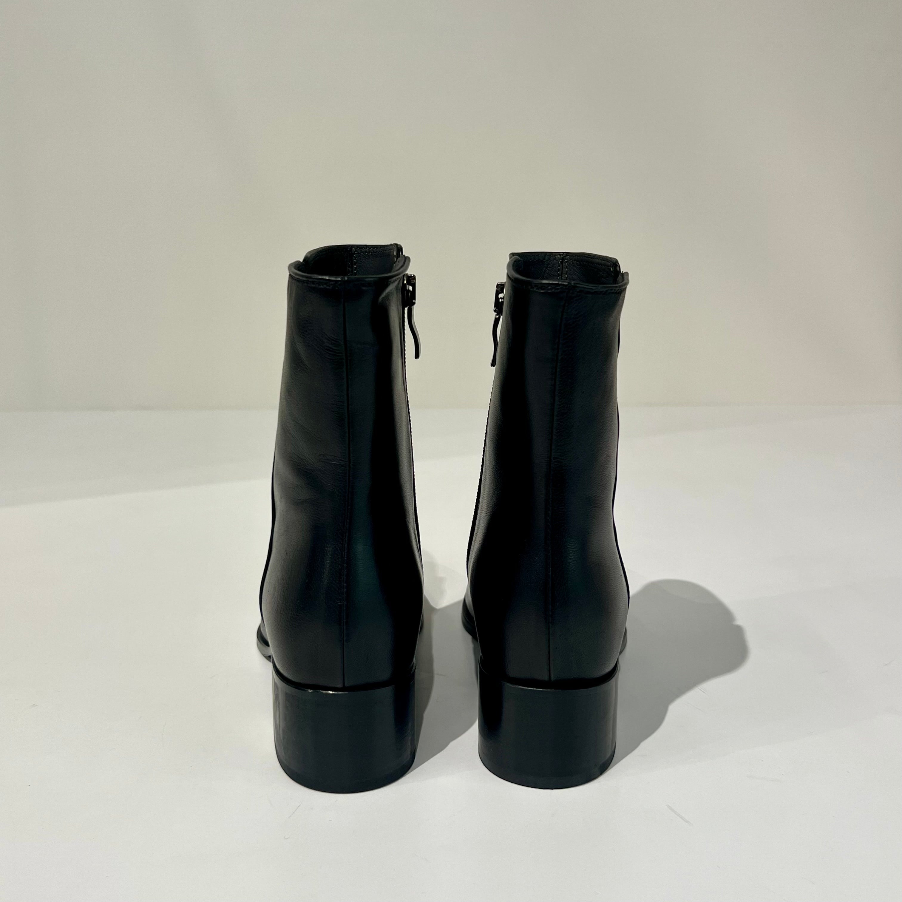 W6-1086 Stivaletto Glove Nero