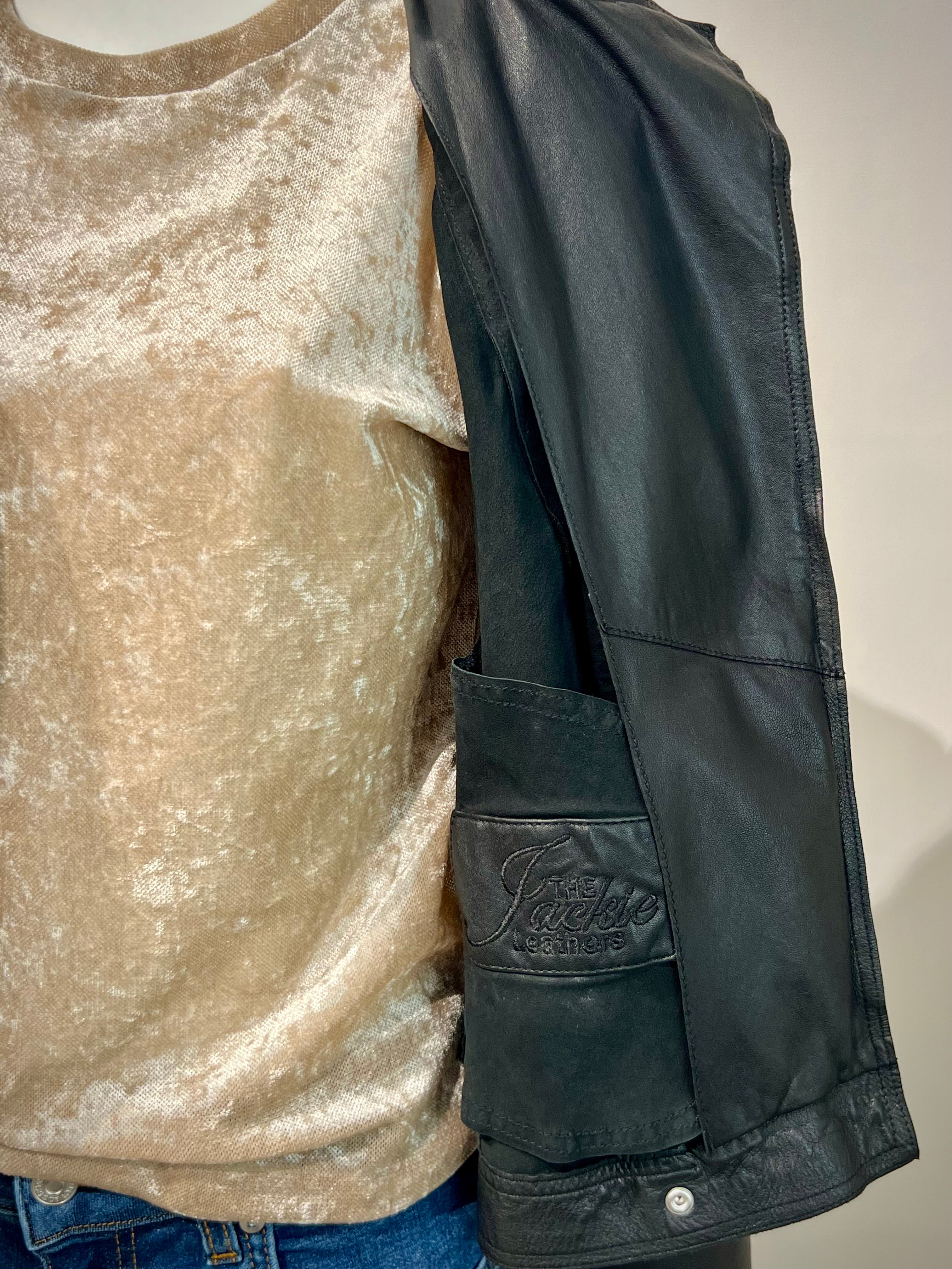 DS5-CICLONE Giubbotto Chiodo Black Woman