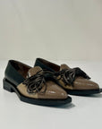 W6-G57-2 Scarpa Fiocco Naplack Taupe/Nero/Moro