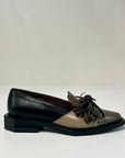 W6-G57-2 Scarpa Fiocco Naplack Taupe/Nero/Moro