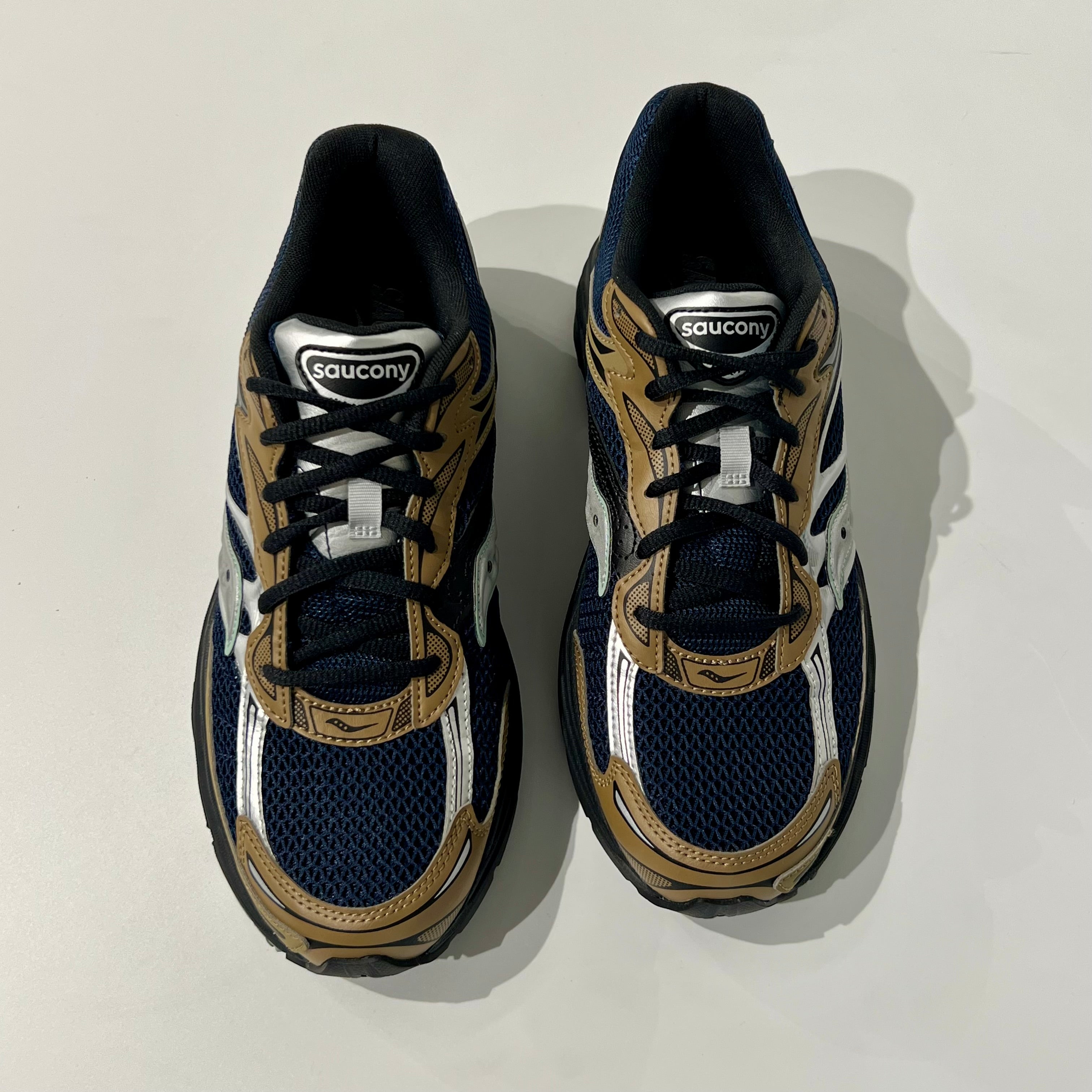 UW5-70832-9 Sneaker ProGrid Omni 9 TMY Brown/Navy