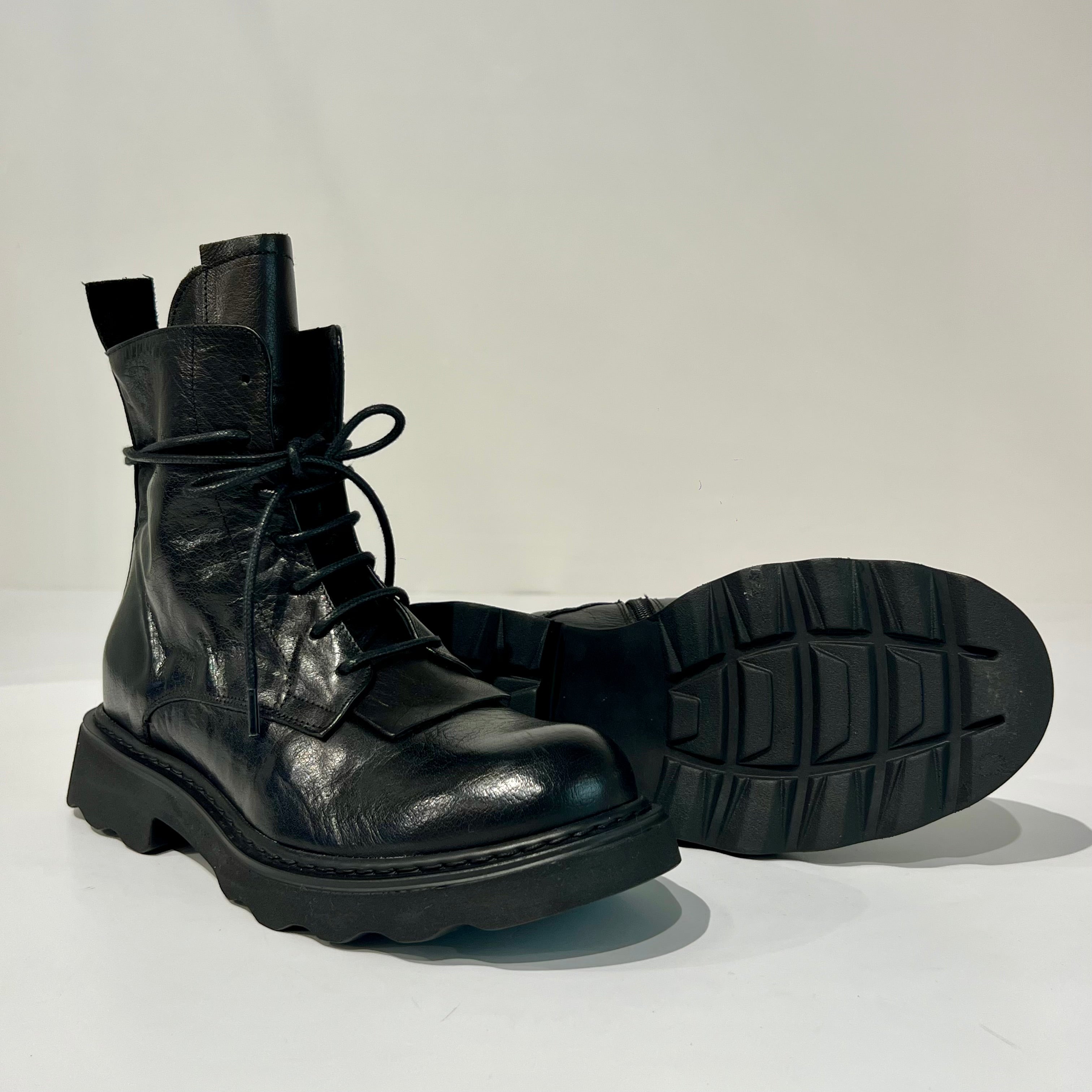 W6-LIVIA07 Anfibio Daytona Nero Woman